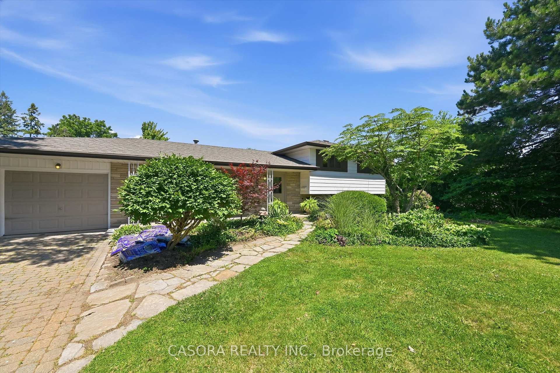 Photo 2 of 34 Christopher Drive, Hamilton, Kennedy — HOMEH