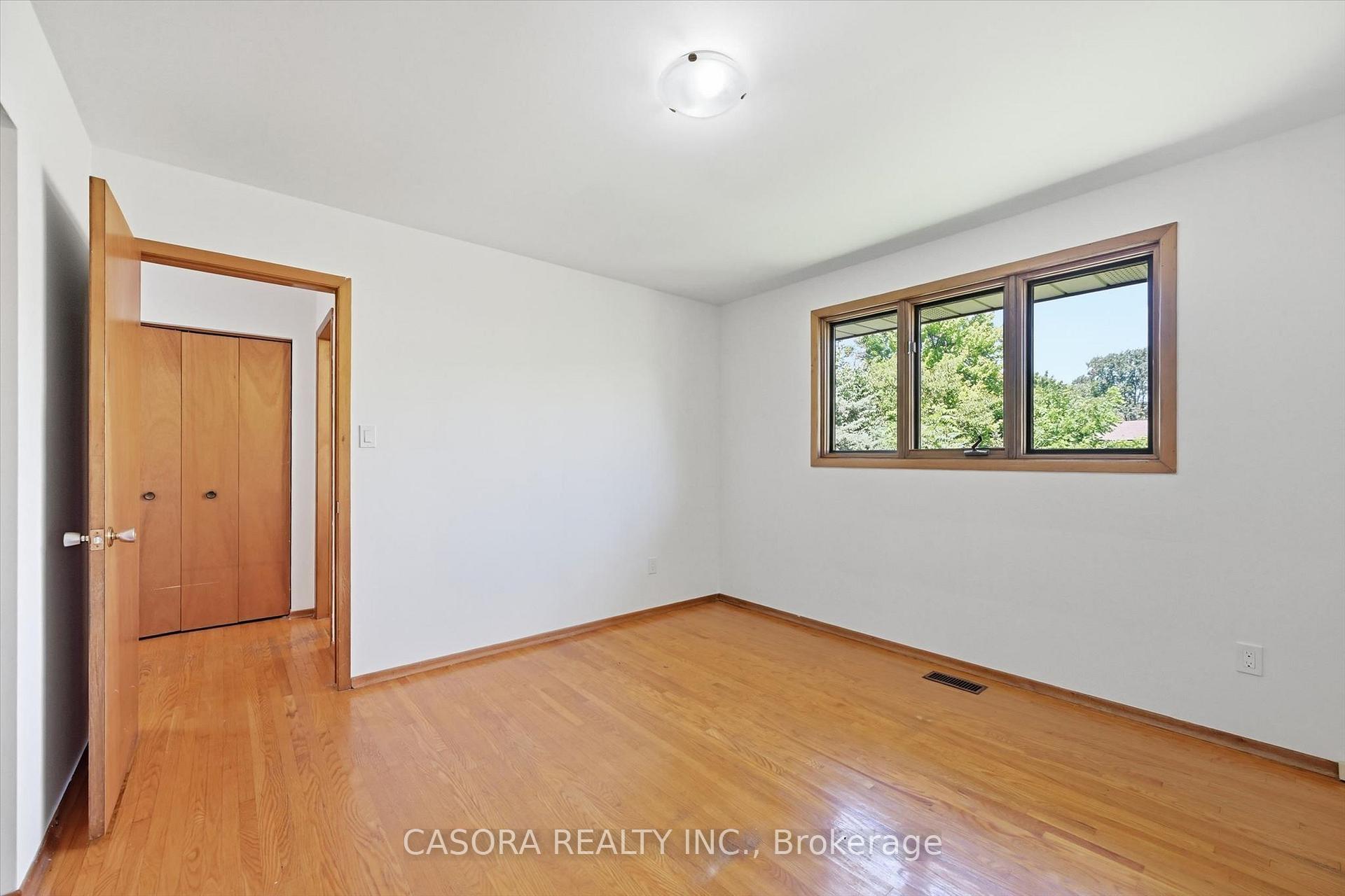 Photo 19 of 34 Christopher Drive, Hamilton, Kennedy — HOMEH