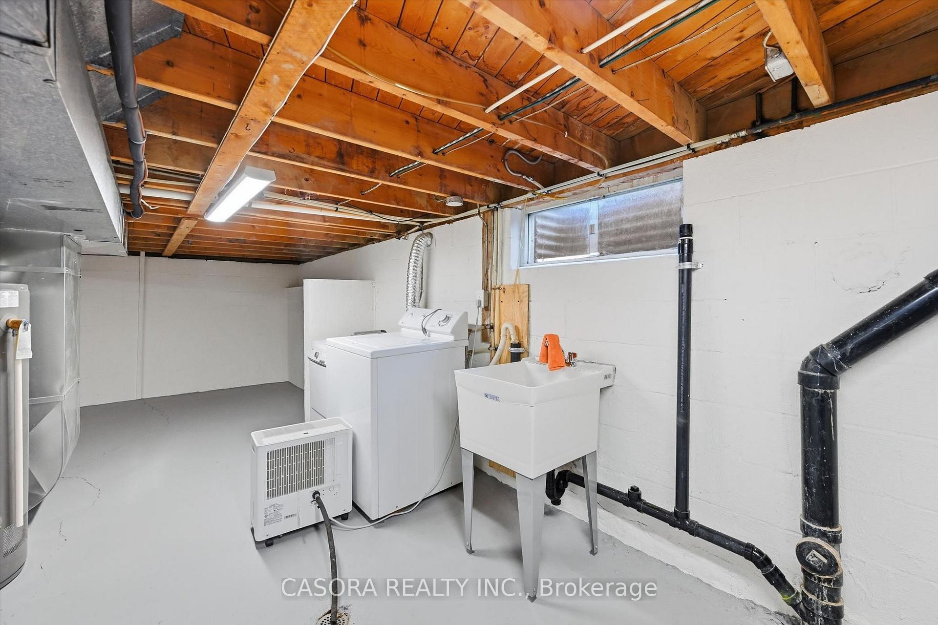 Photo 33 of 34 Christopher Drive, Hamilton, Kennedy — HOMEH