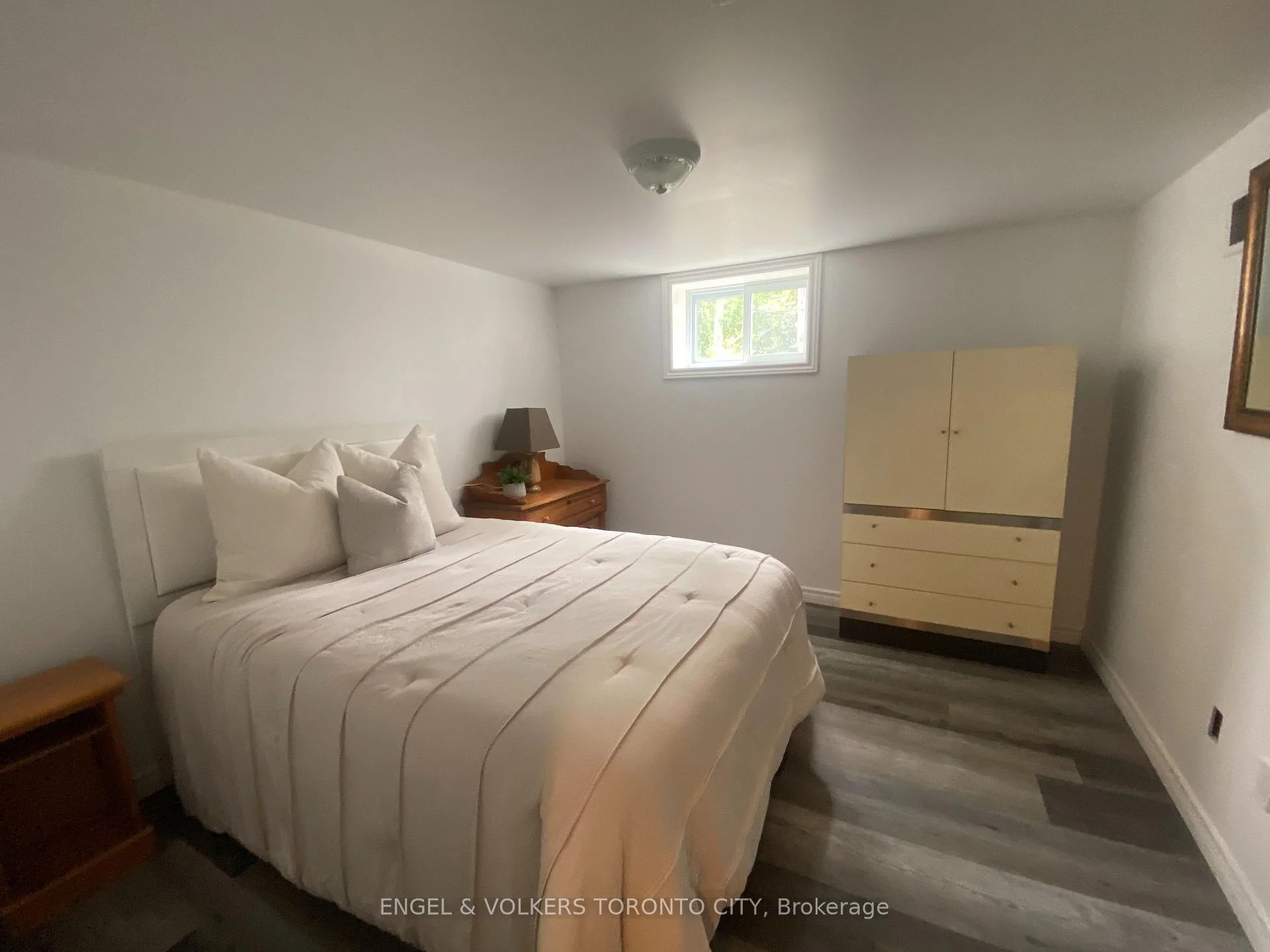 Photo 15 of 194 Library Street, Clearview, Creemore — HOMEH