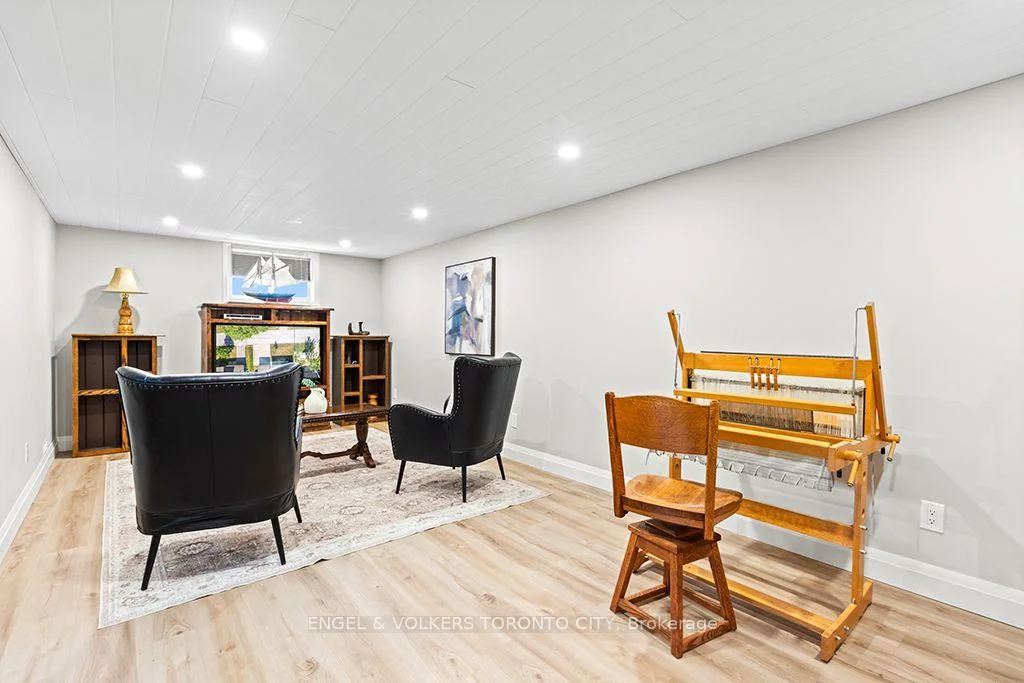 Photo 25 of 194 Library Street, Clearview, Creemore — HOMEH