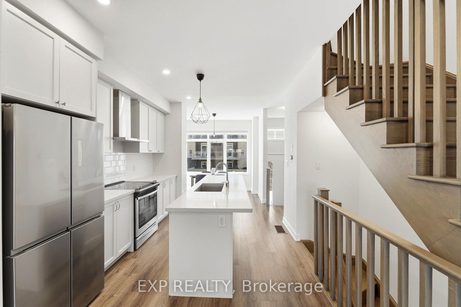Photo 9 of 19 Markle Crescent, Hamilton, Ancaster — HOMEH