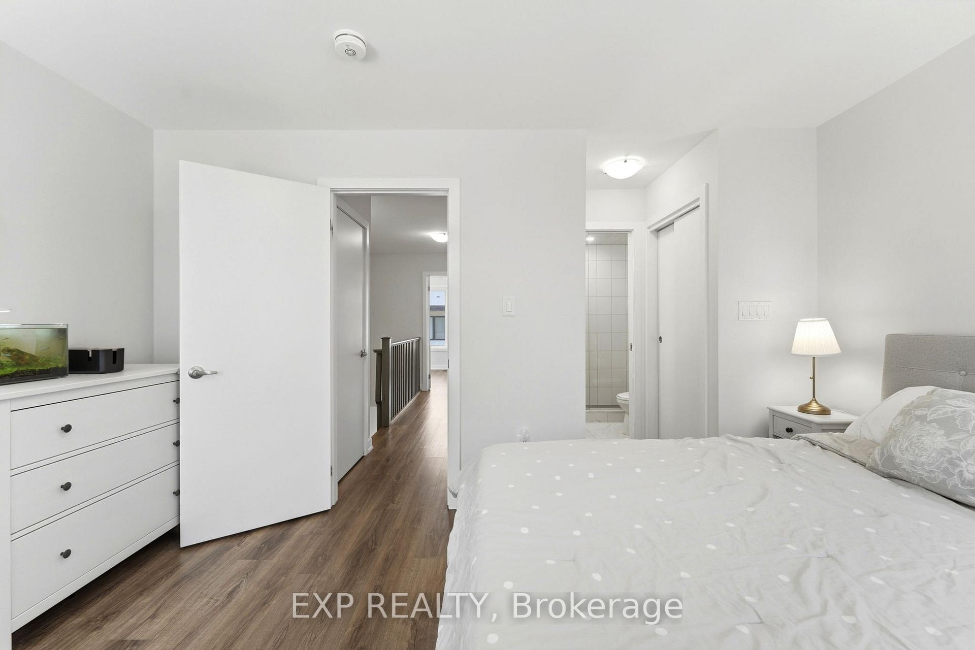 Photo 22 of 19 Markle Crescent, Hamilton, Ancaster — HOMEH