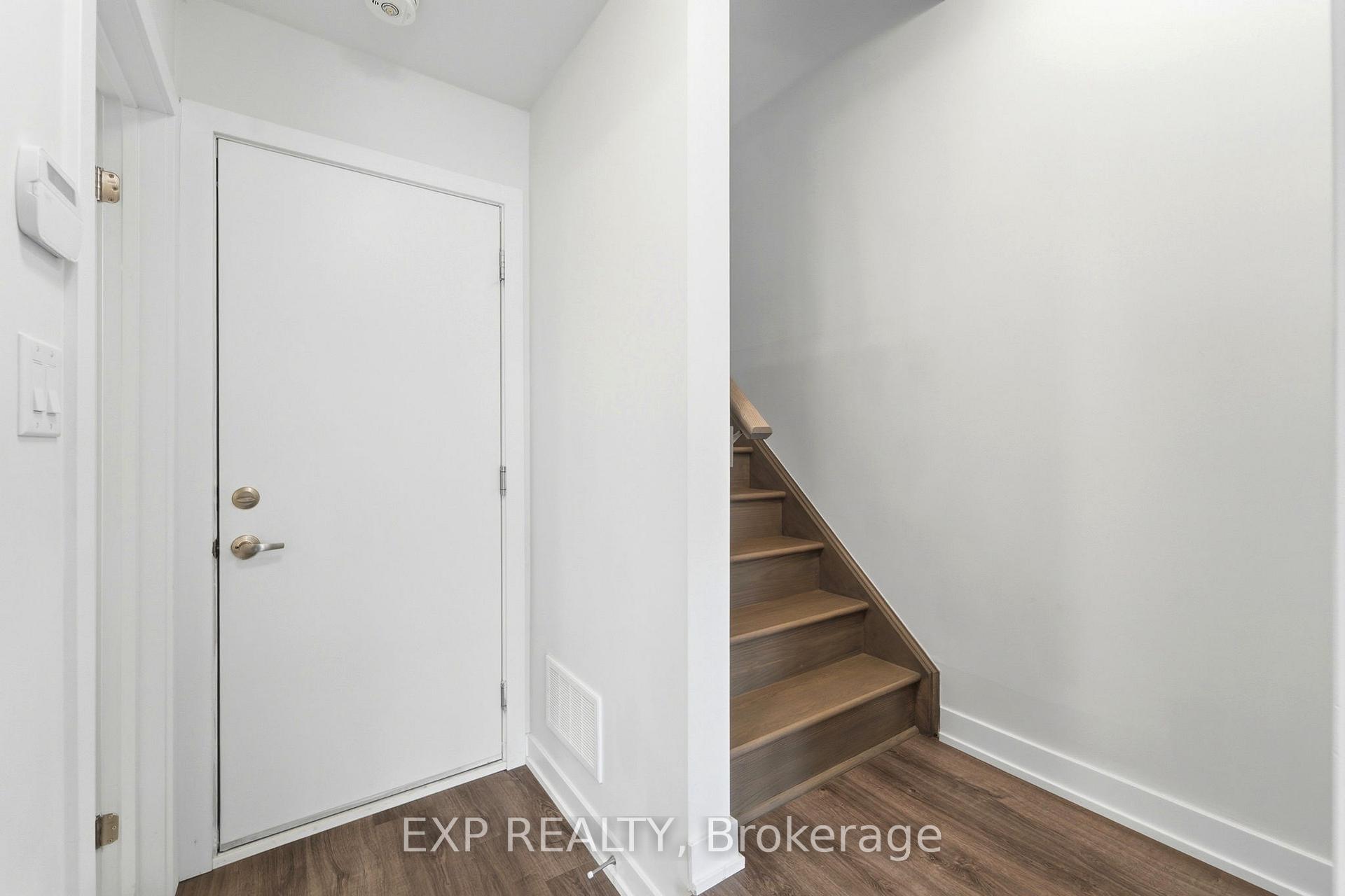 Photo 29 of 19 Markle Crescent, Hamilton, Ancaster — HOMEH