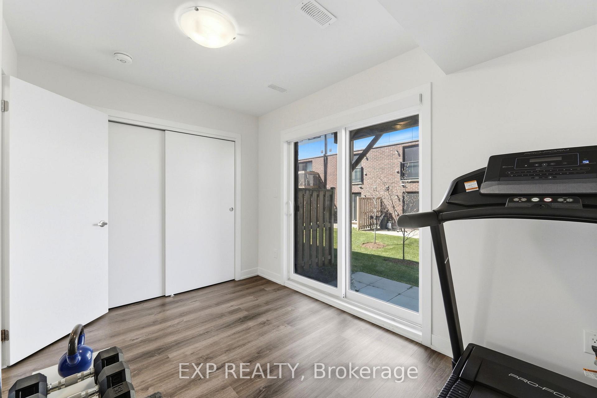 Photo 32 of 19 Markle Crescent, Hamilton, Ancaster — HOMEH