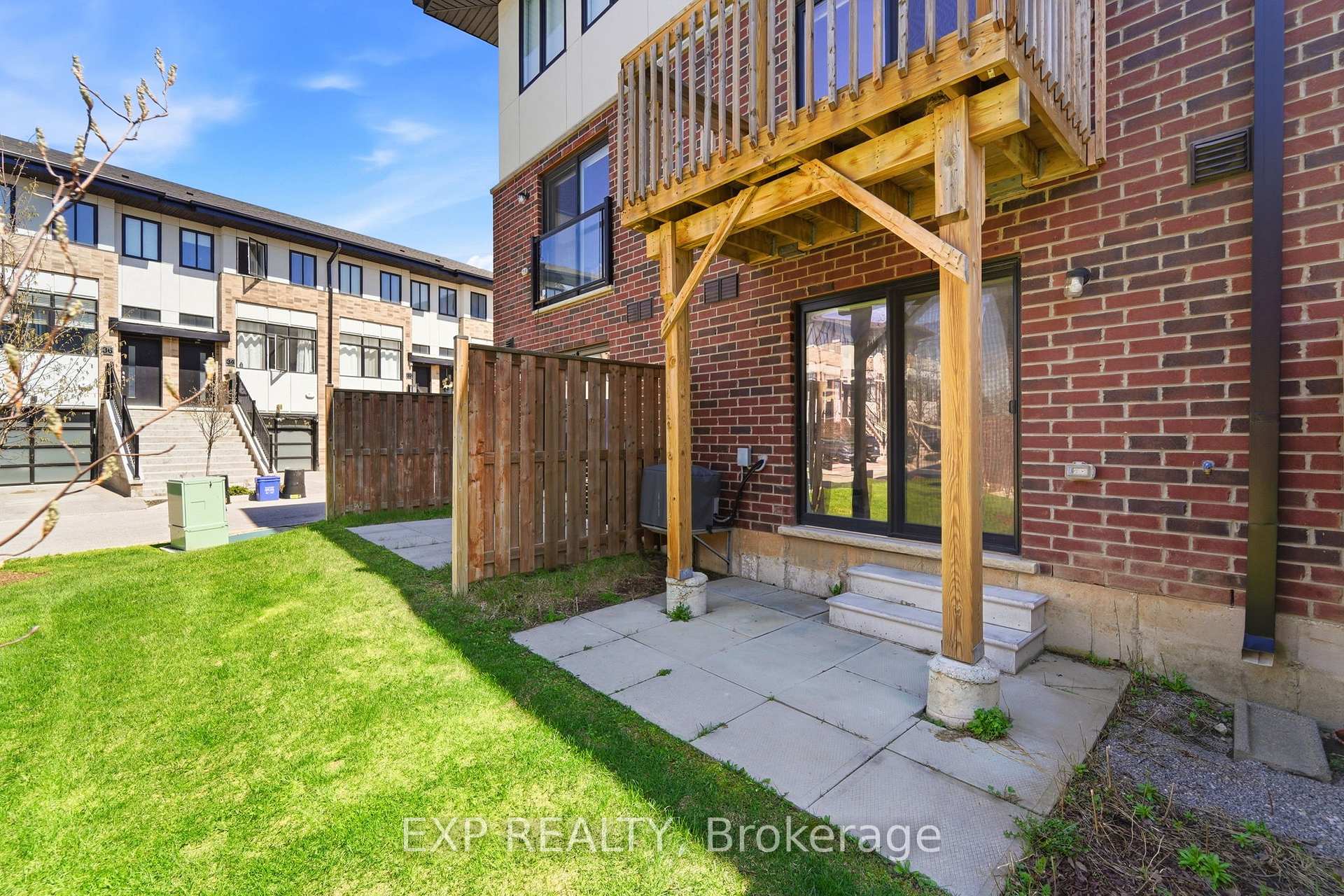 Photo 39 of 19 Markle Crescent, Hamilton, Ancaster — HOMEH