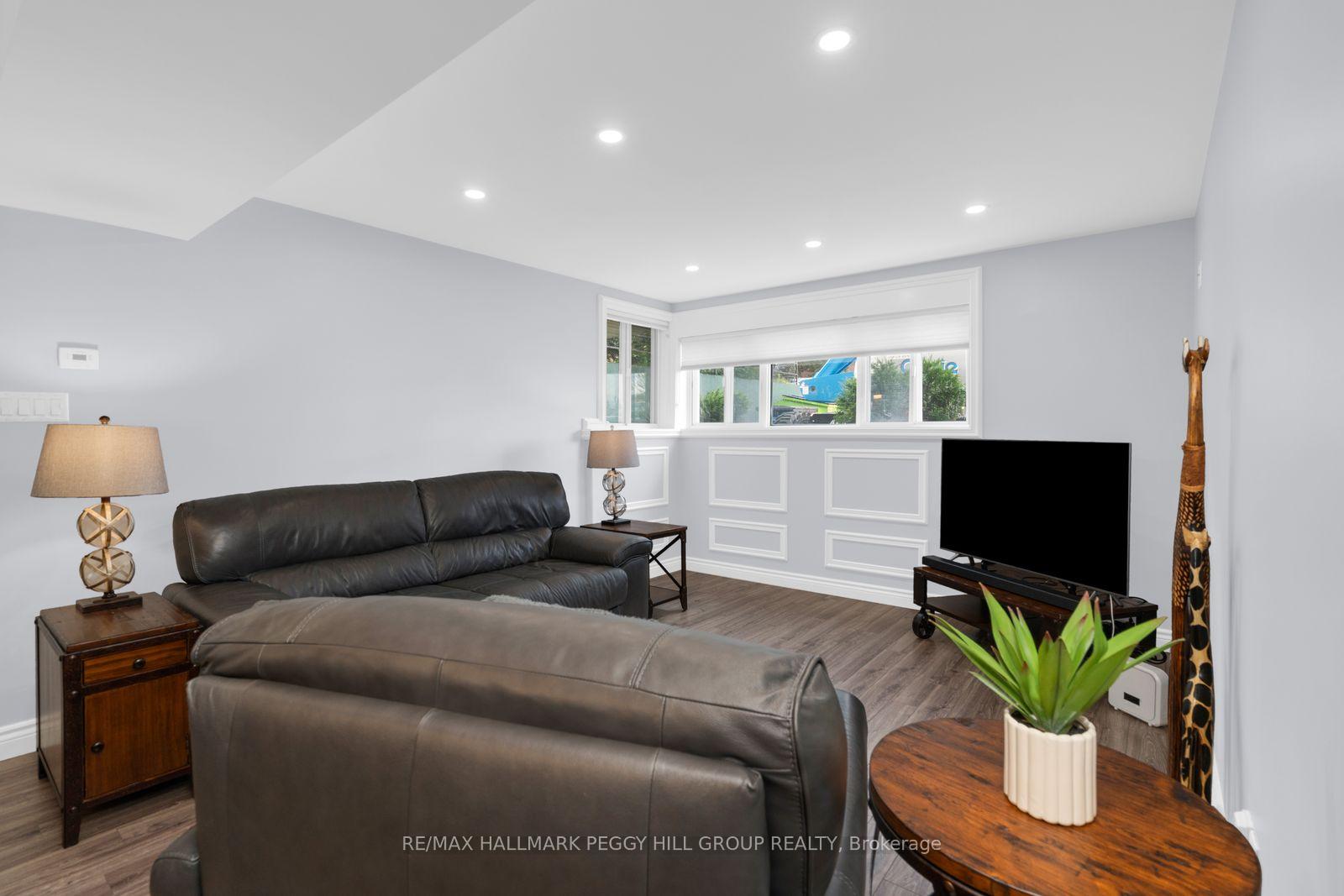 Photo 3 of Unit B08, 126 Bell Farm Road, Barrie, Alliance — HOMEH
