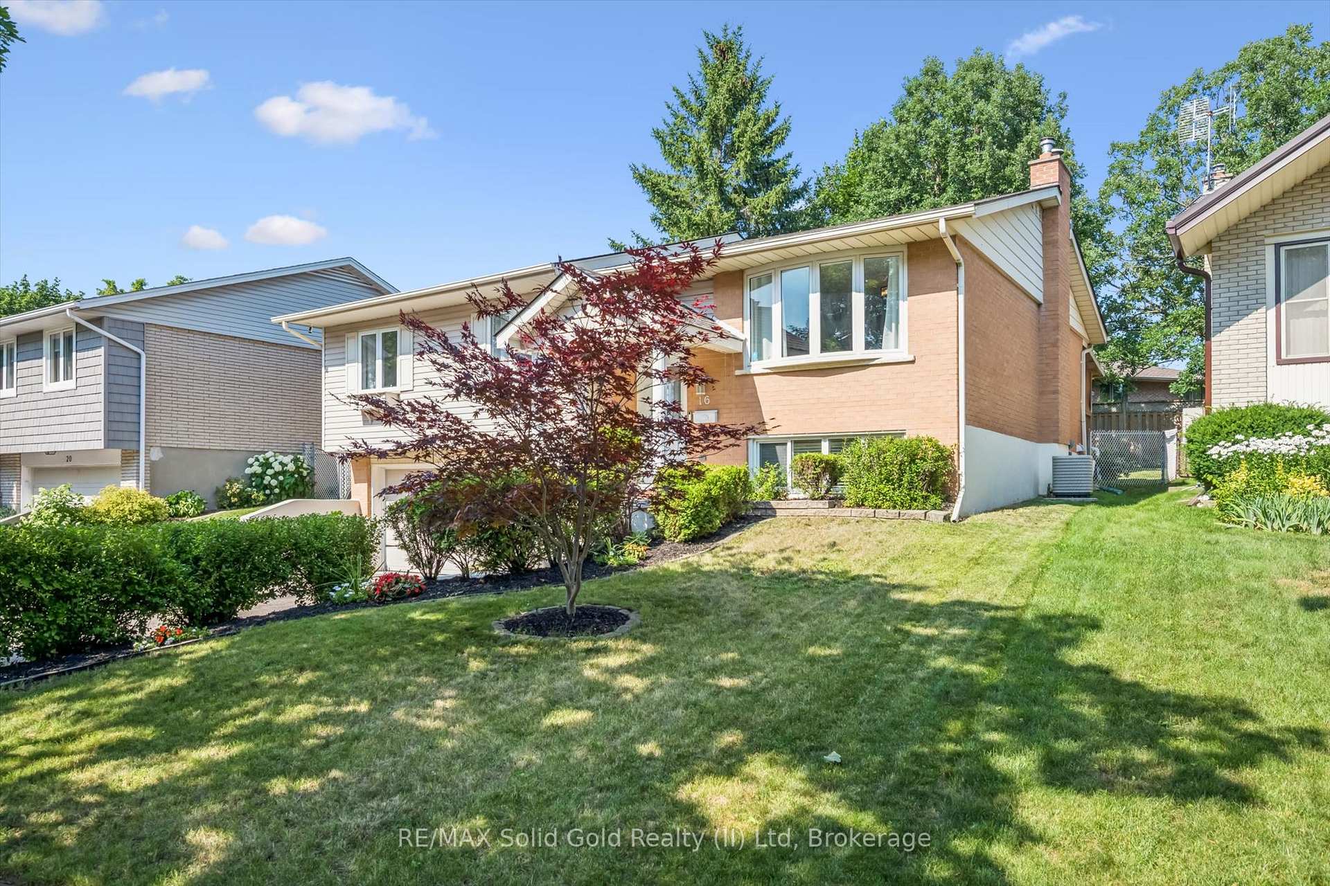 Photo 3 of 16 Nipigon Street, Kitchener, Grand River North — HOMEH