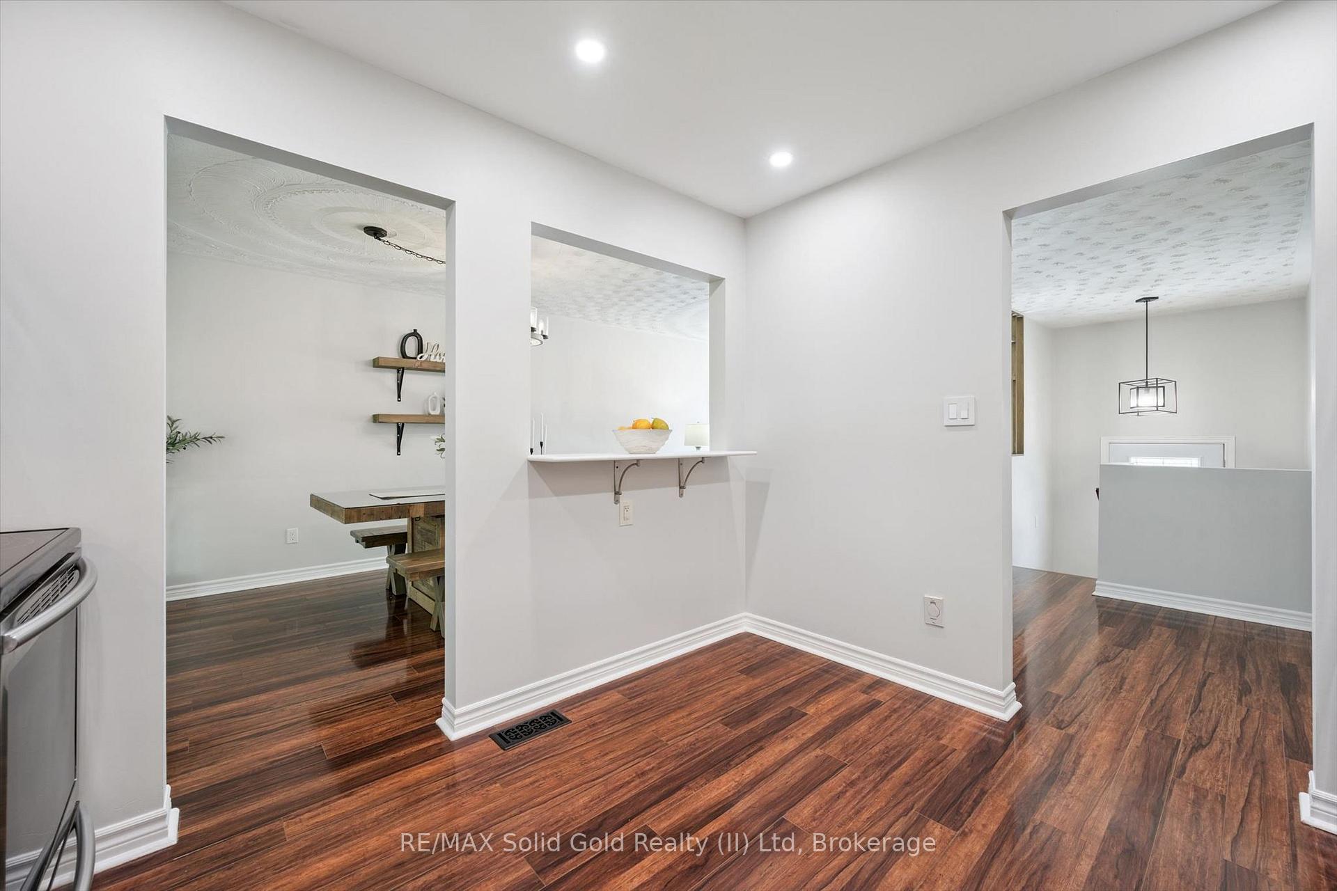 Photo 19 of 16 Nipigon Street, Kitchener, Grand River North — HOMEH