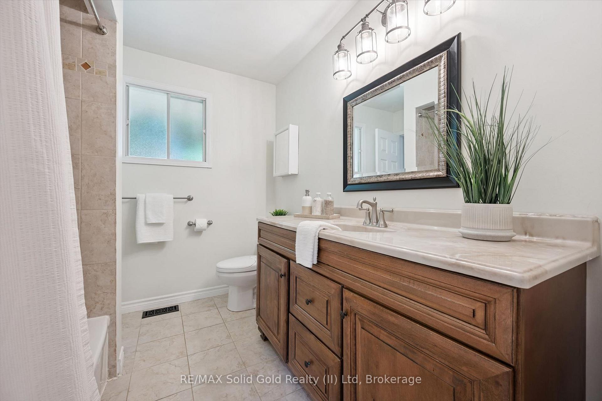 Photo 28 of 16 Nipigon Street, Kitchener, Grand River North — HOMEH