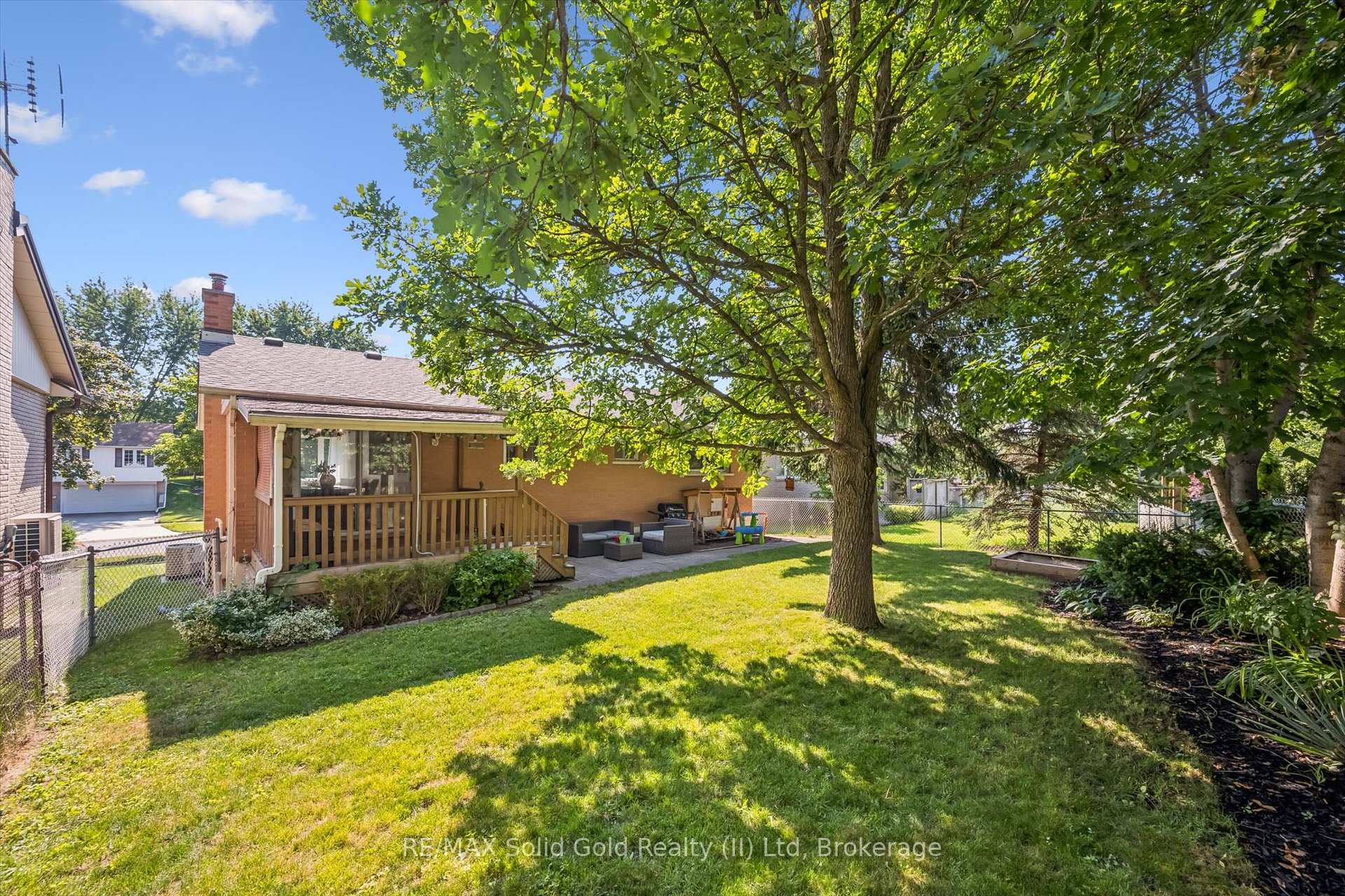 Photo 36 of 16 Nipigon Street, Kitchener, Grand River North — HOMEH