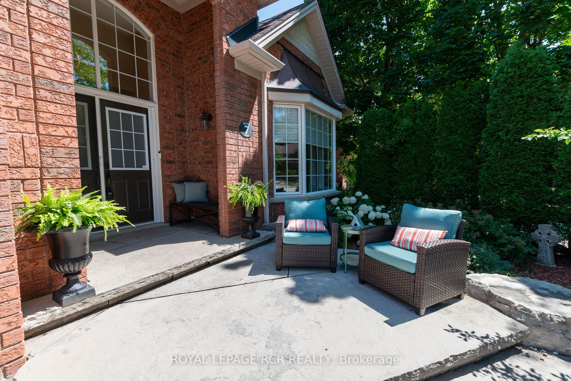Photo 3 of 7 Putney Road, Caledon, Caledon East — HOMEH