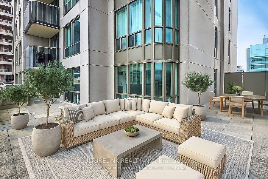 Front of Unit 2307, 750 Bay Street