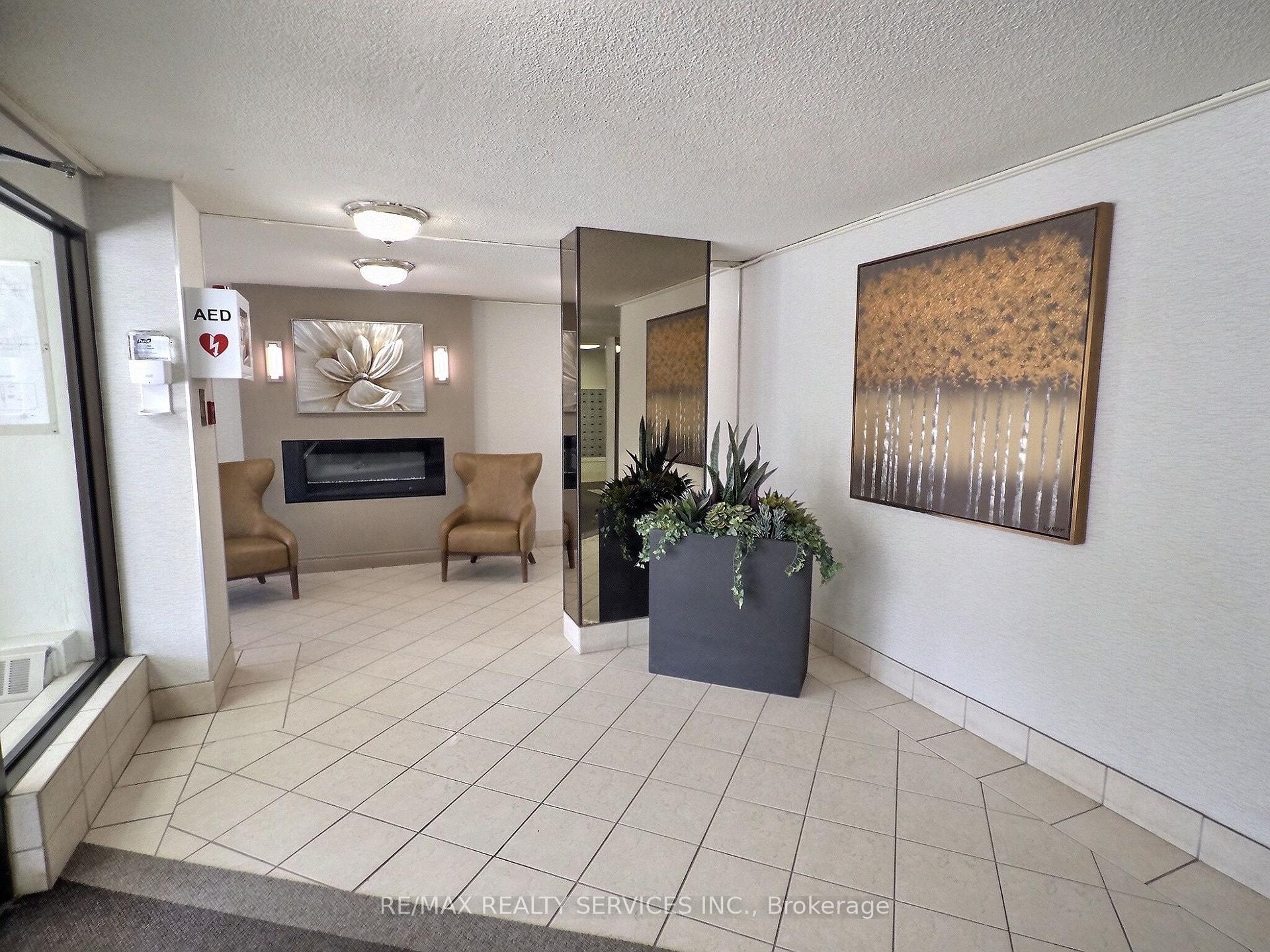 Photo 3 of Unit 1812, 18 Knightsbridge Road, Brampton, Queen Street Corridor — HOMEH