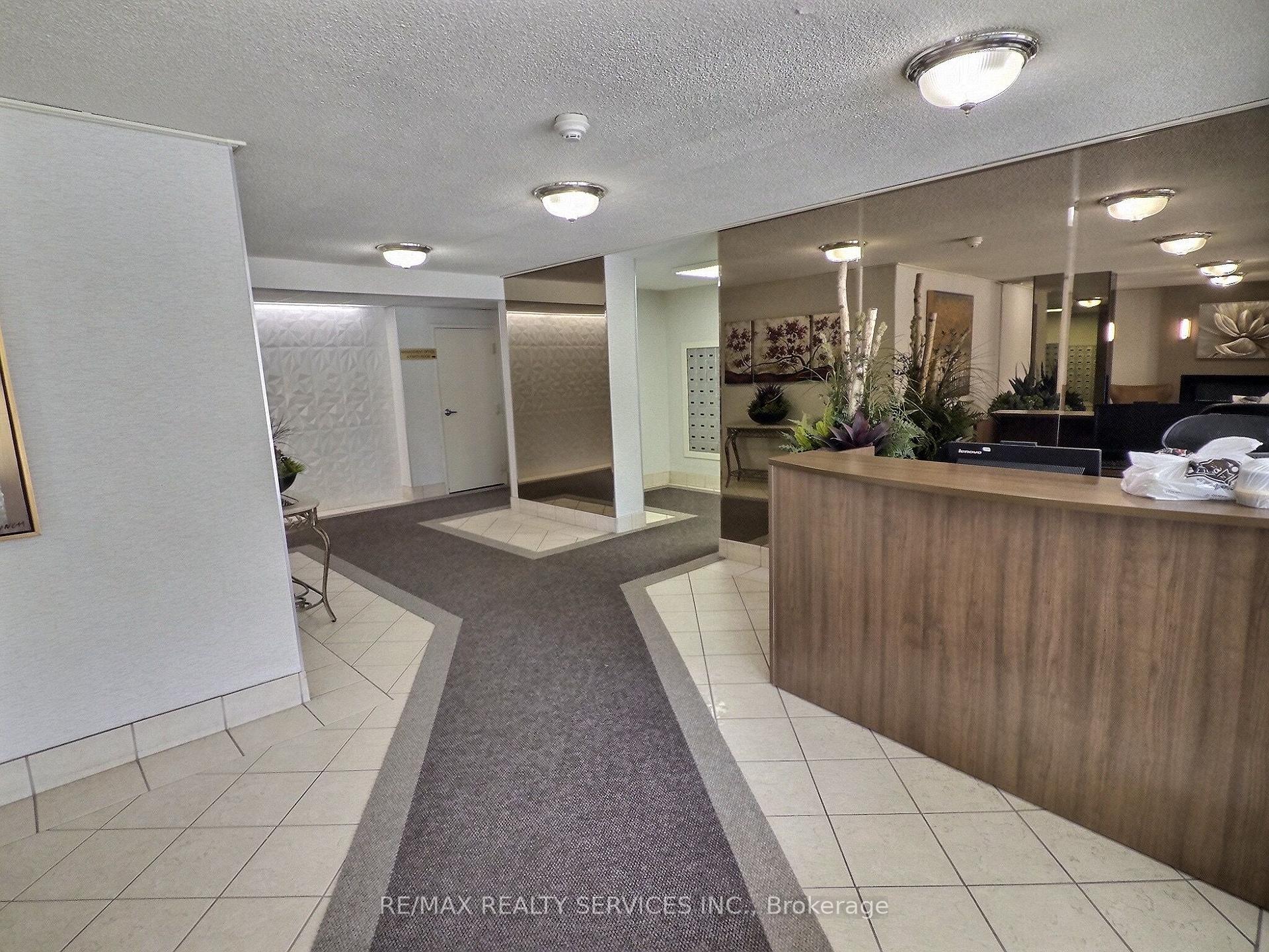 Photo 4 of Unit 1812, 18 Knightsbridge Road, Brampton, Queen Street Corridor — HOMEH