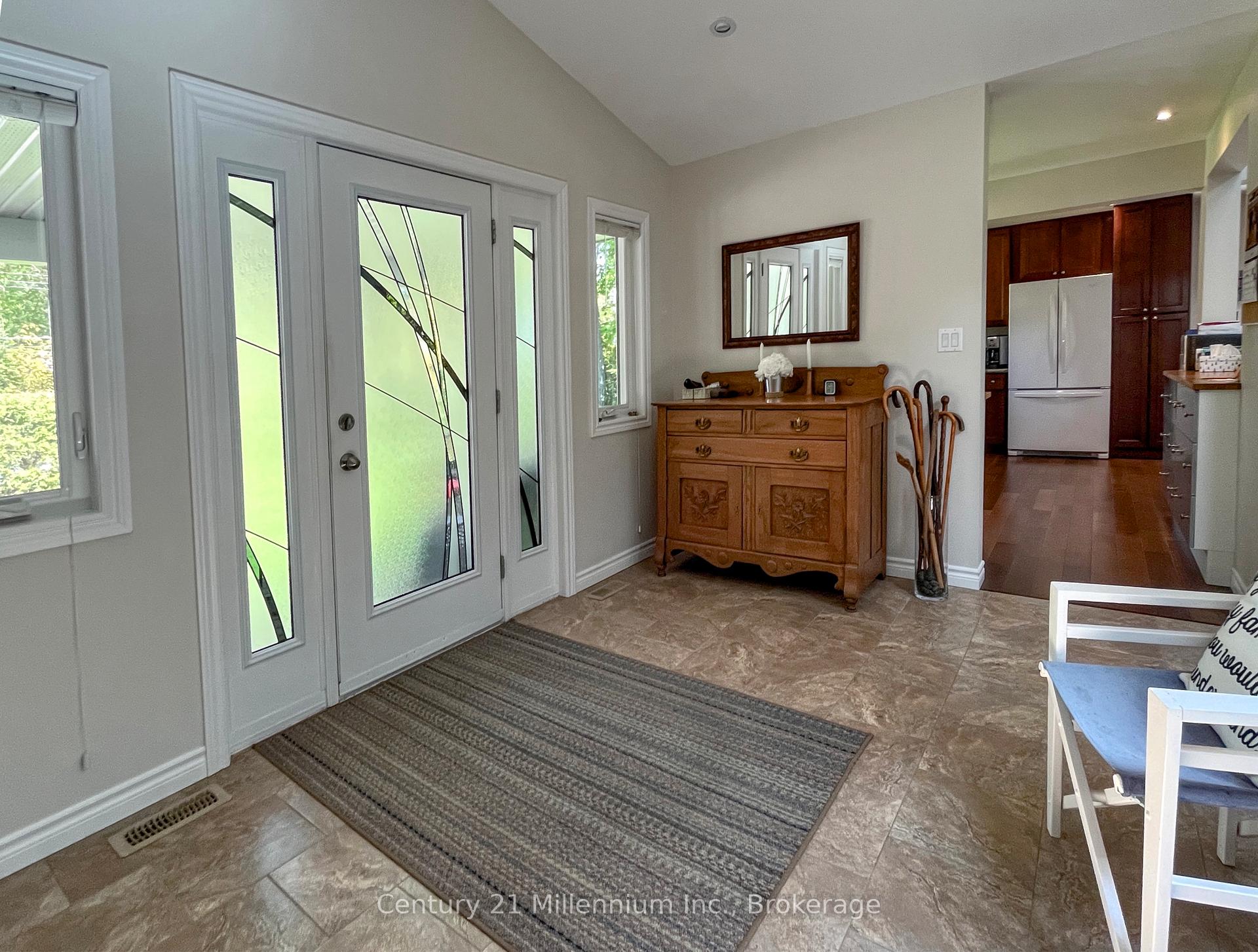 Photo 5 of 58 Cedarlane Drive, Wasaga Beach — HOMEH
