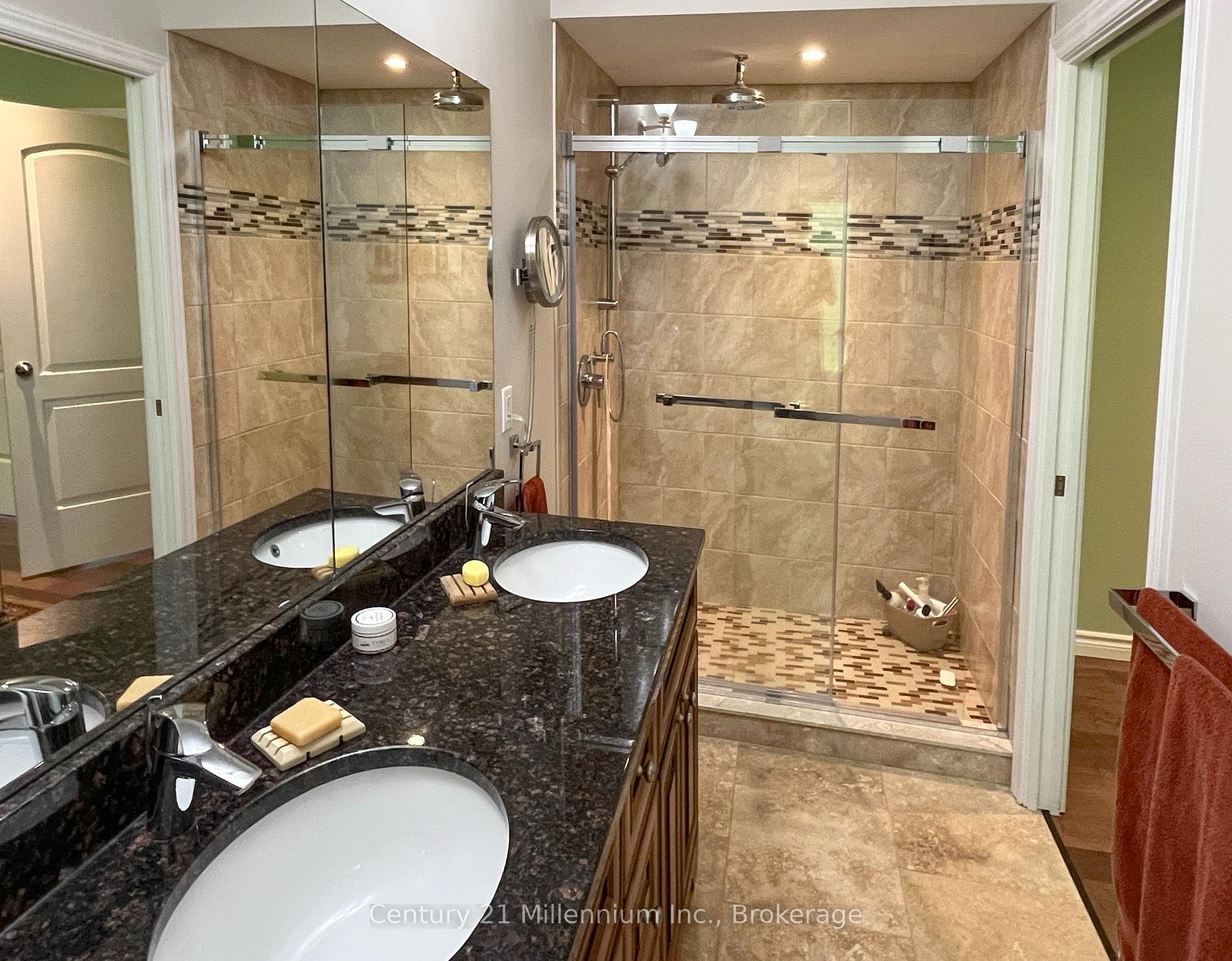 Photo 24 of 58 Cedarlane Drive, Wasaga Beach — HOMEH