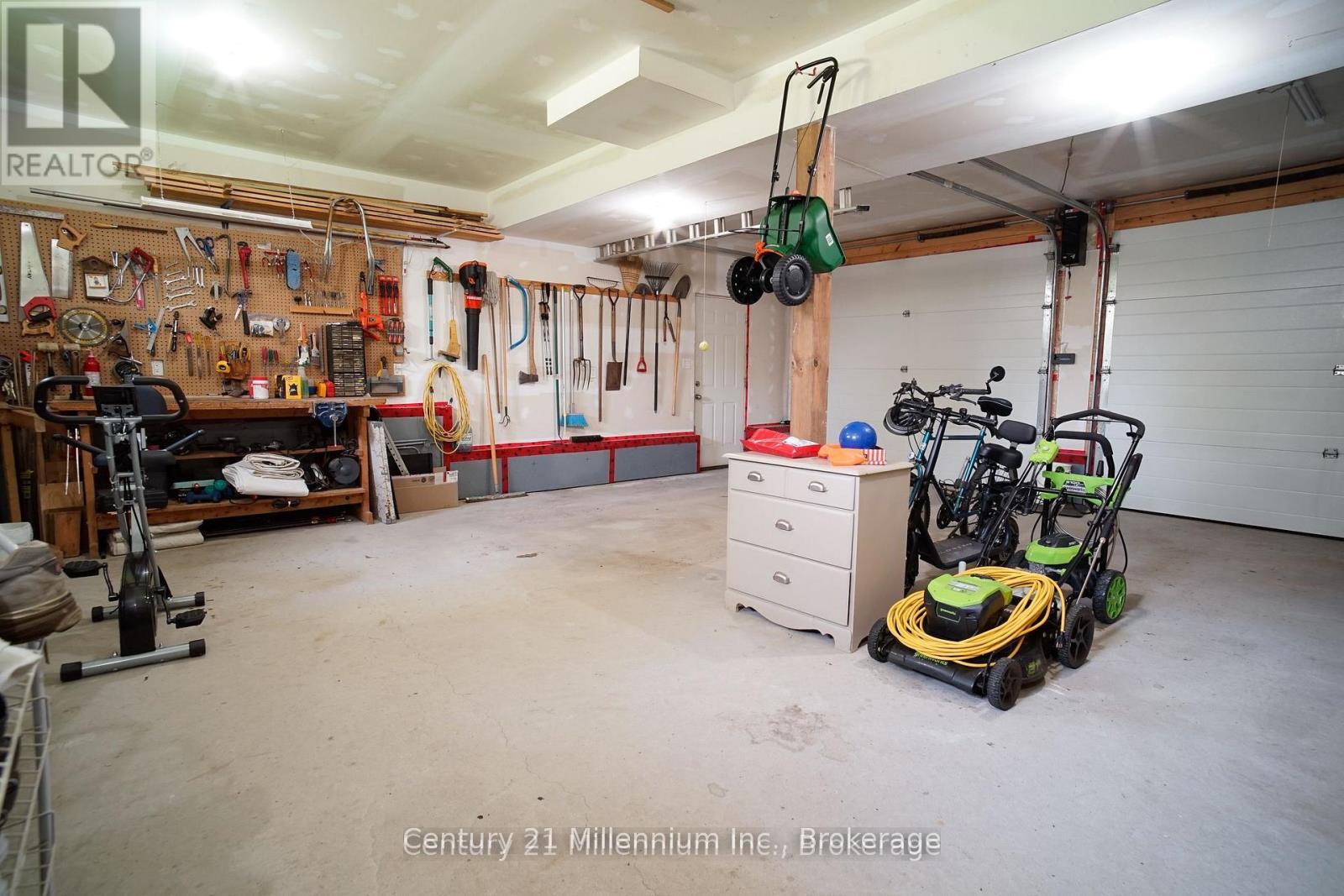 Photo 45 of 58 Cedarlane Drive, Wasaga Beach — HOMEH