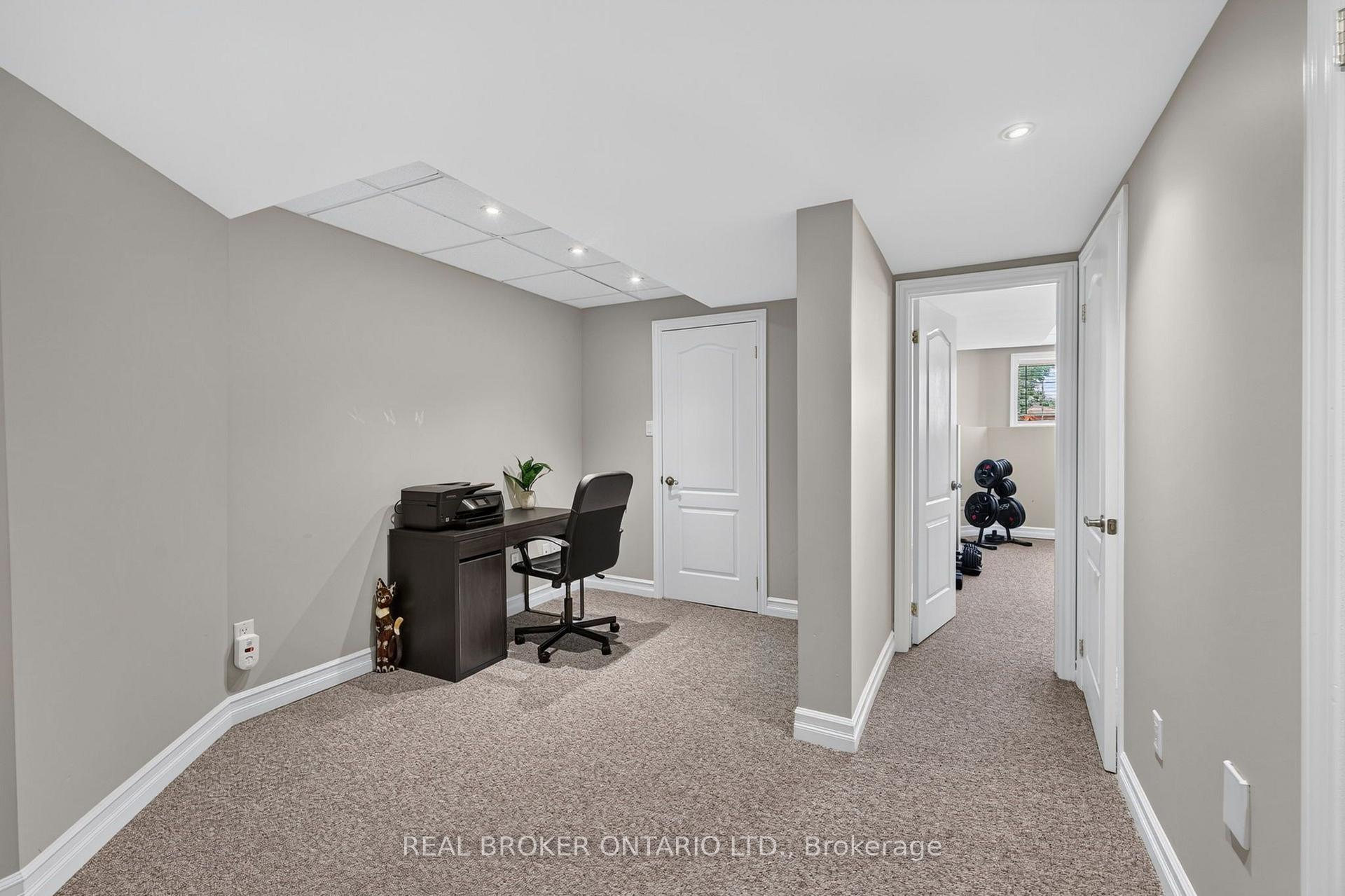 Photo 30 of 35 Bloom Crescent, Barrie, Ardagh — HOMEH