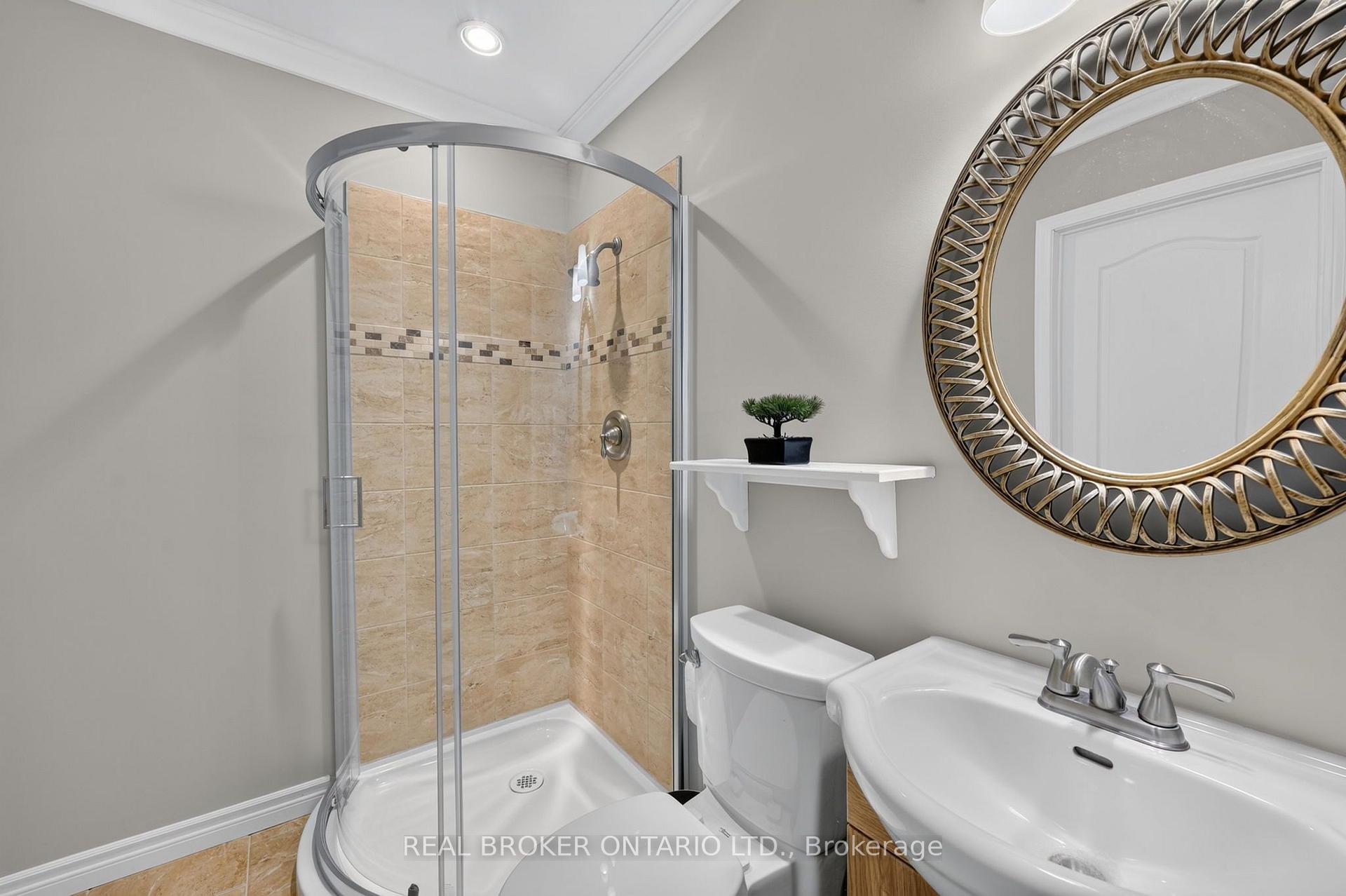 Photo 32 of 35 Bloom Crescent, Barrie, Ardagh — HOMEH