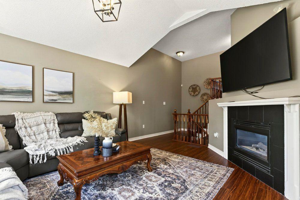 Photo 14 of 2054 Westmount Drive, Oakville, Westmount — HOMEH