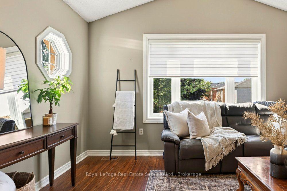 Photo 15 of 2054 Westmount Drive, Oakville, Westmount — HOMEH