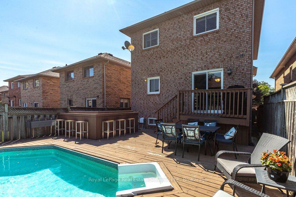 Photo 29 of 2054 Westmount Drive, Oakville, Westmount — HOMEH