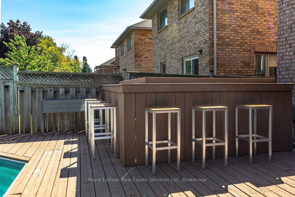 Photo 30 of 2054 Westmount Drive, Oakville, Westmount — HOMEH