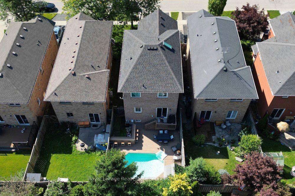 Photo 33 of 2054 Westmount Drive, Oakville, Westmount — HOMEH