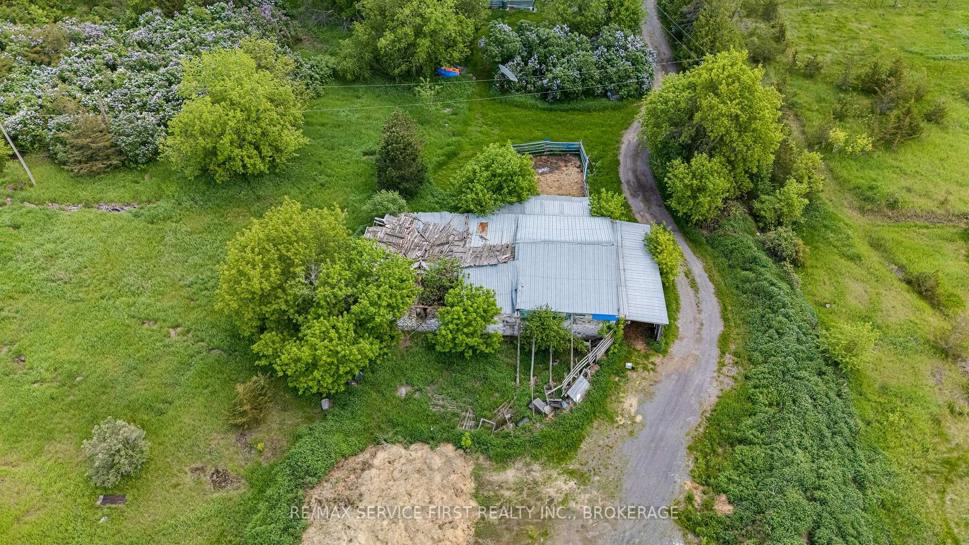 Photo 10 of 5761 County Road 2, Loyalist, Lennox and Addington - South — HOMEH