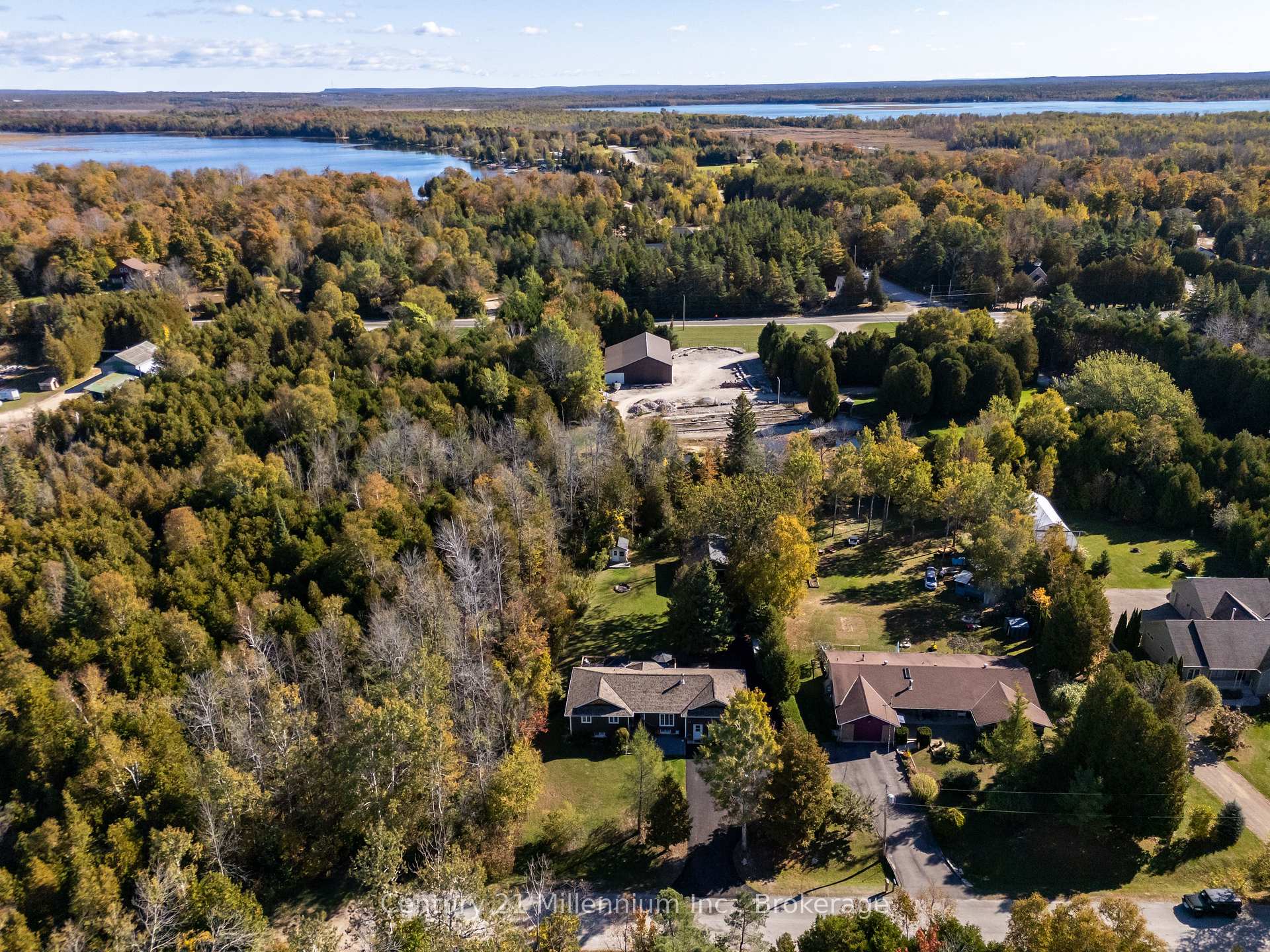 Photo 4 of 23 Pierce Street N, South Bruce Peninsula — HOMEH