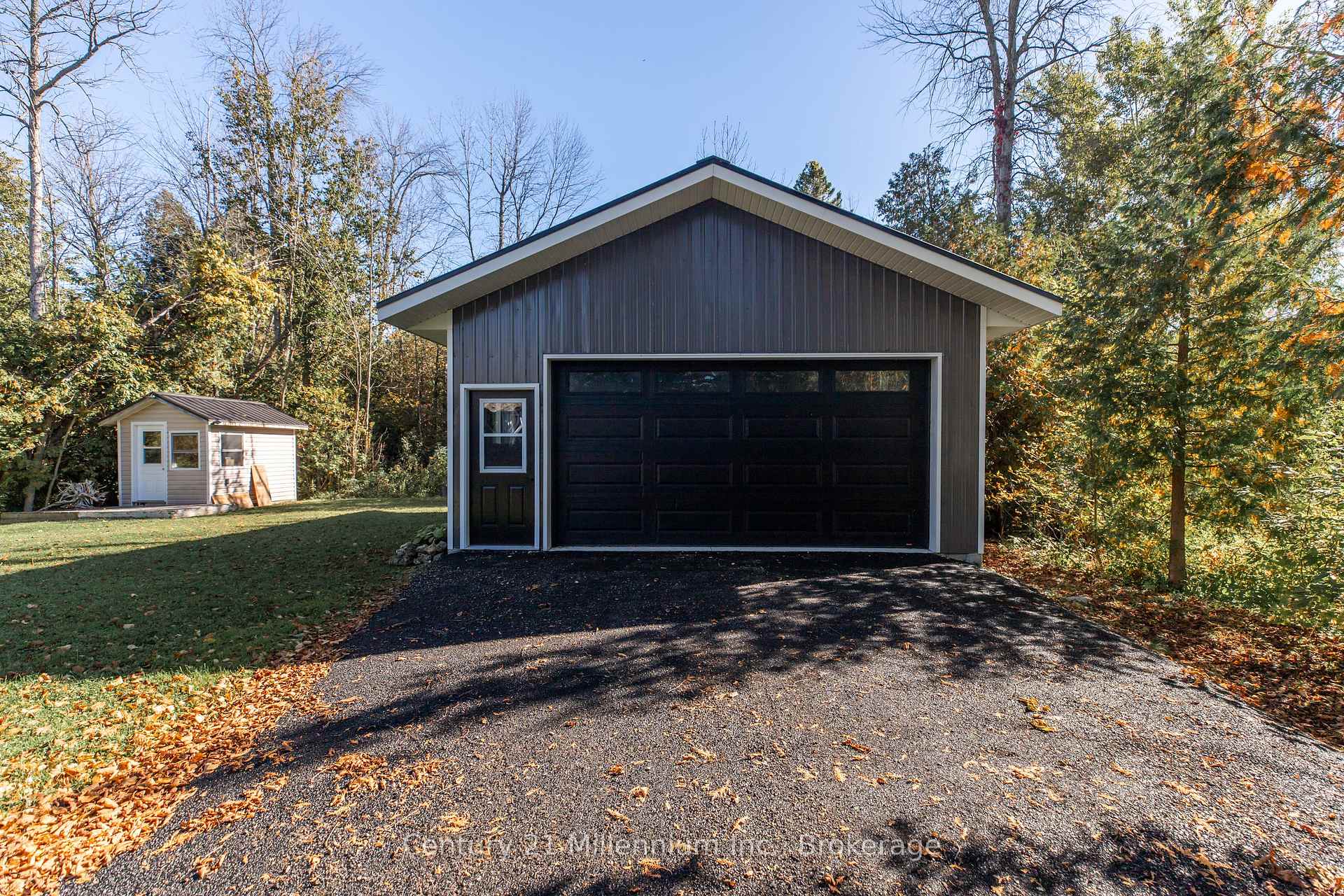 Photo 6 of 23 Pierce Street N, South Bruce Peninsula — HOMEH