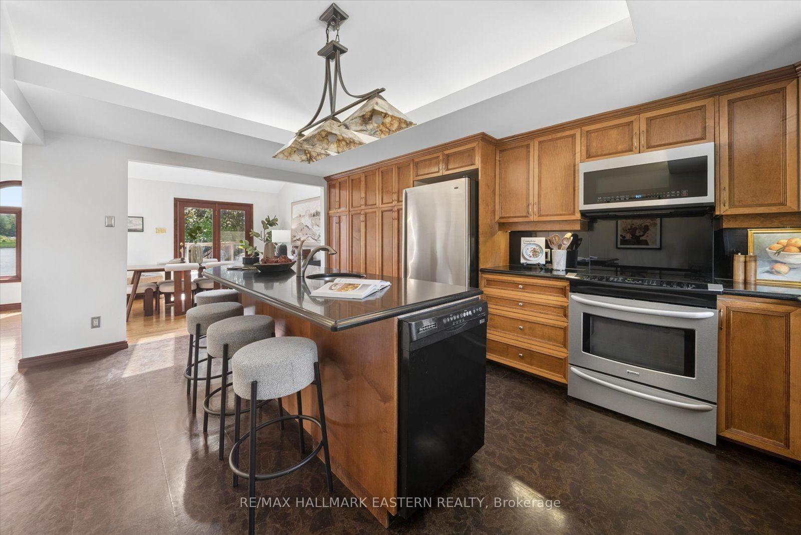 Photo 13 of 1041 Primrose Lane, Selwyn — HOMEH