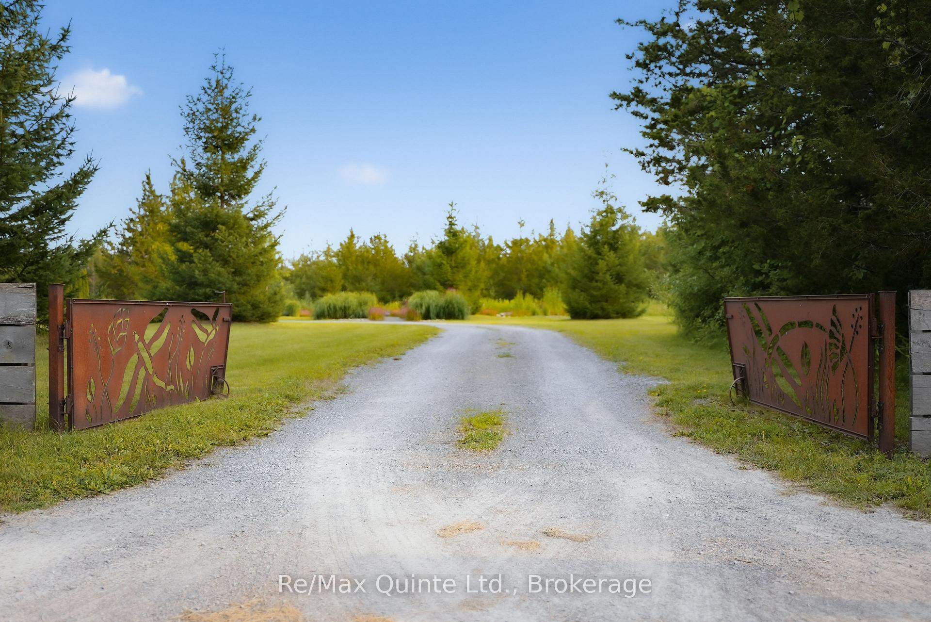 Photo 4 of 446 Fish Lake Road, Prince Edward County, Sophiasburgh — HOMEH