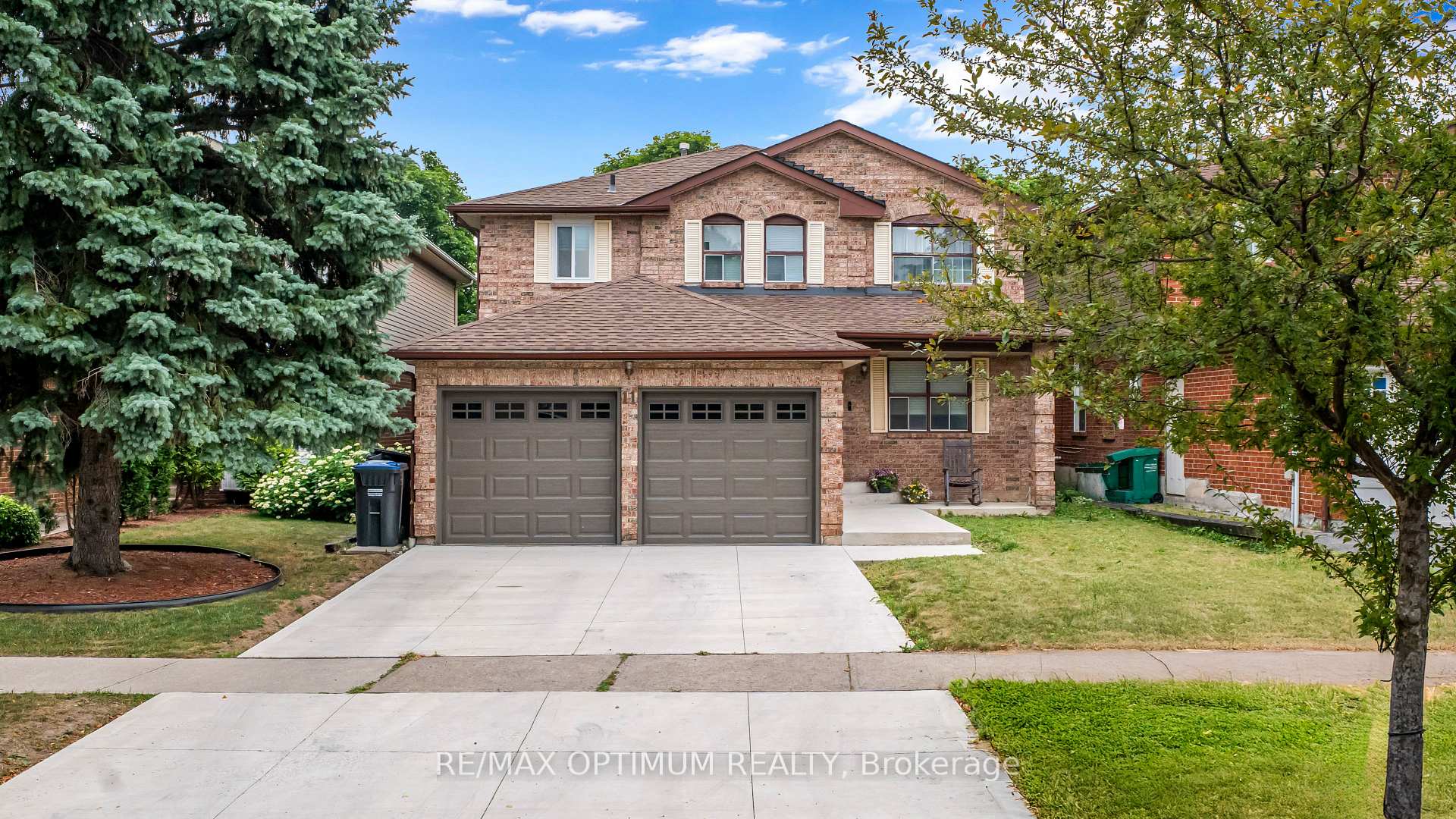 Photo 1 of 11 Donaldson Drive, Brampton, Brampton South — HOMEH
