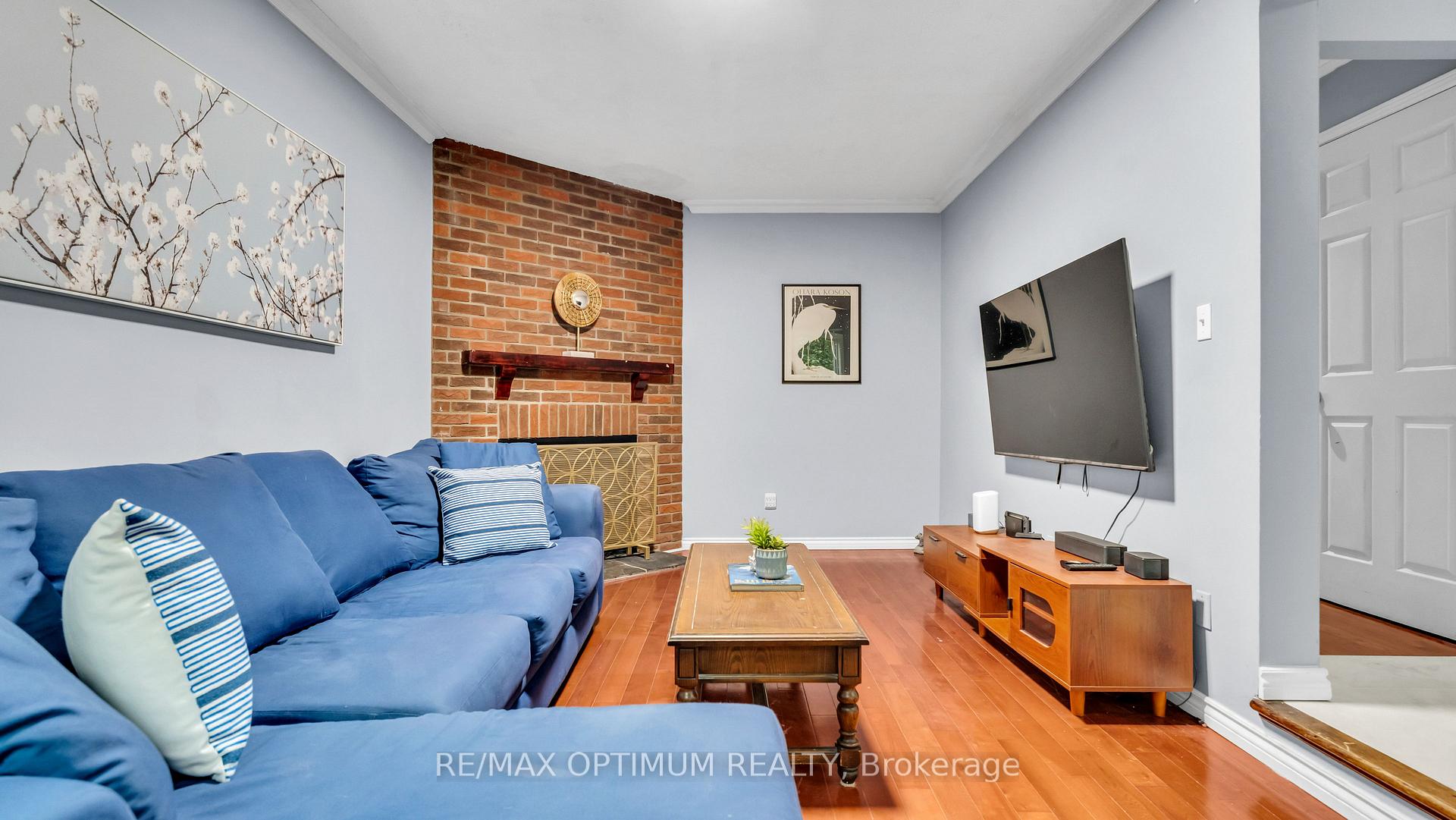 Photo 6 of 11 Donaldson Drive, Brampton, Brampton South — HOMEH