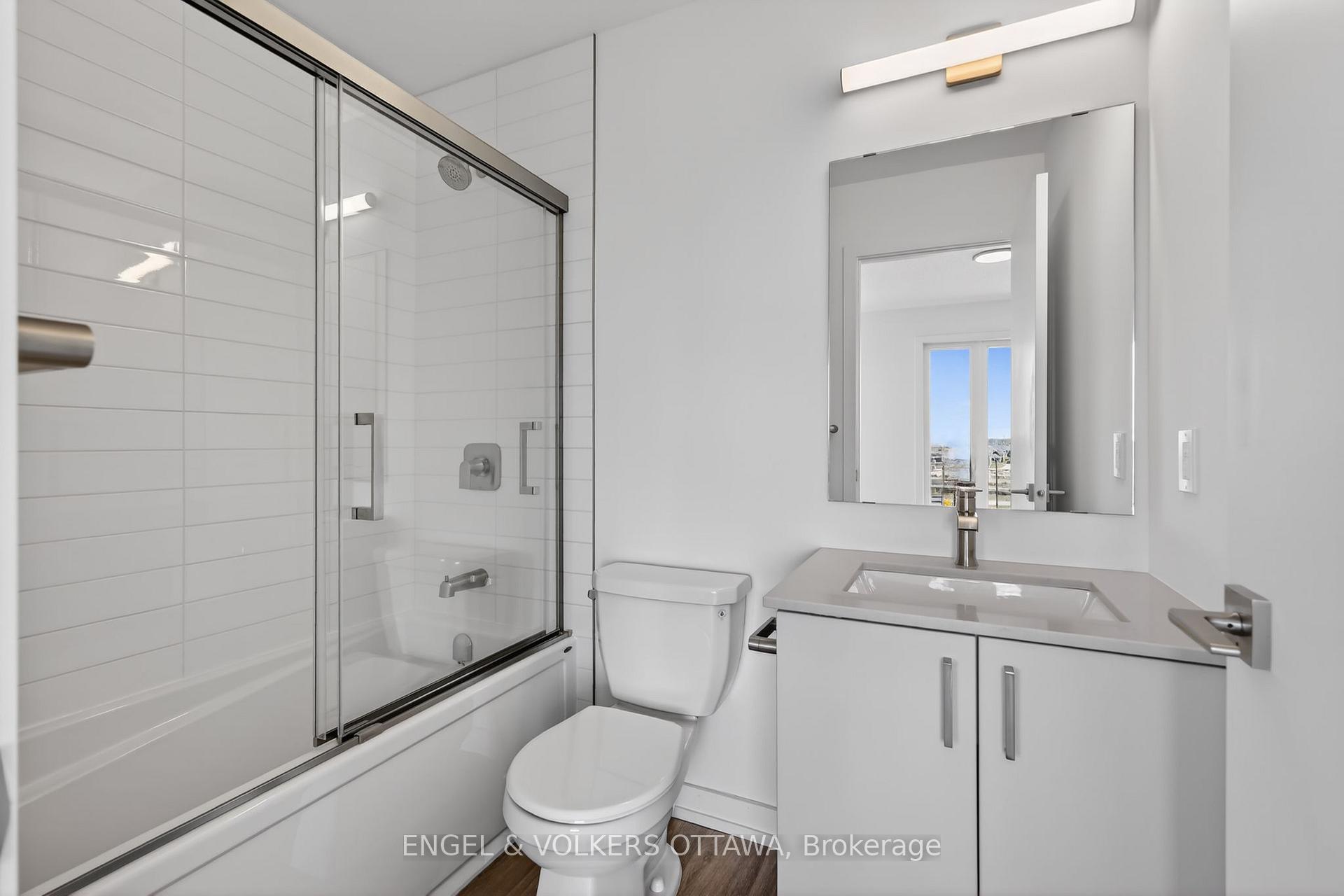 Photo 21 of 120 Stardust Private, Ottawa, Leitrim — HOMEH