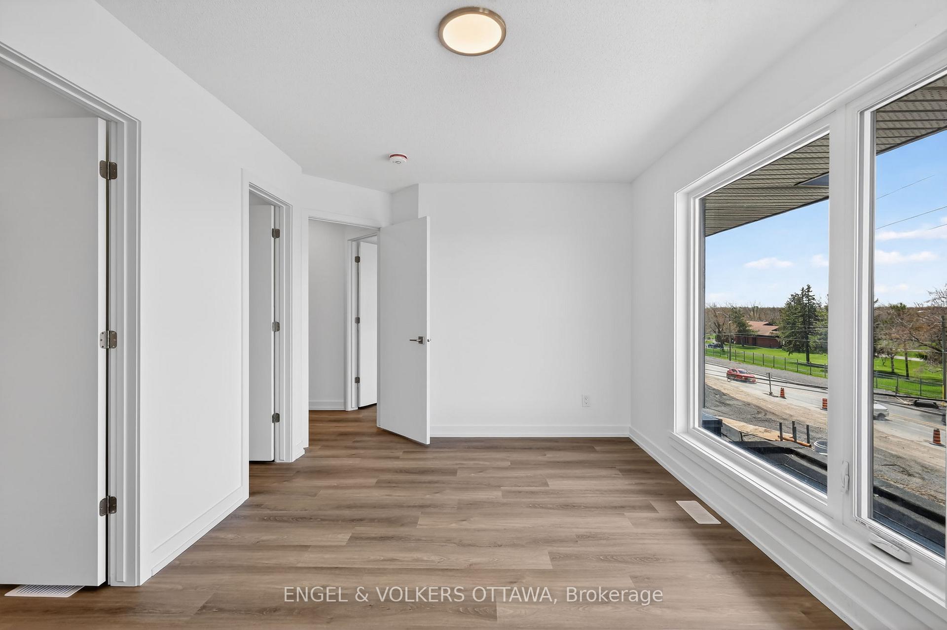 Photo 31 of 120 Stardust Private, Ottawa, Leitrim — HOMEH