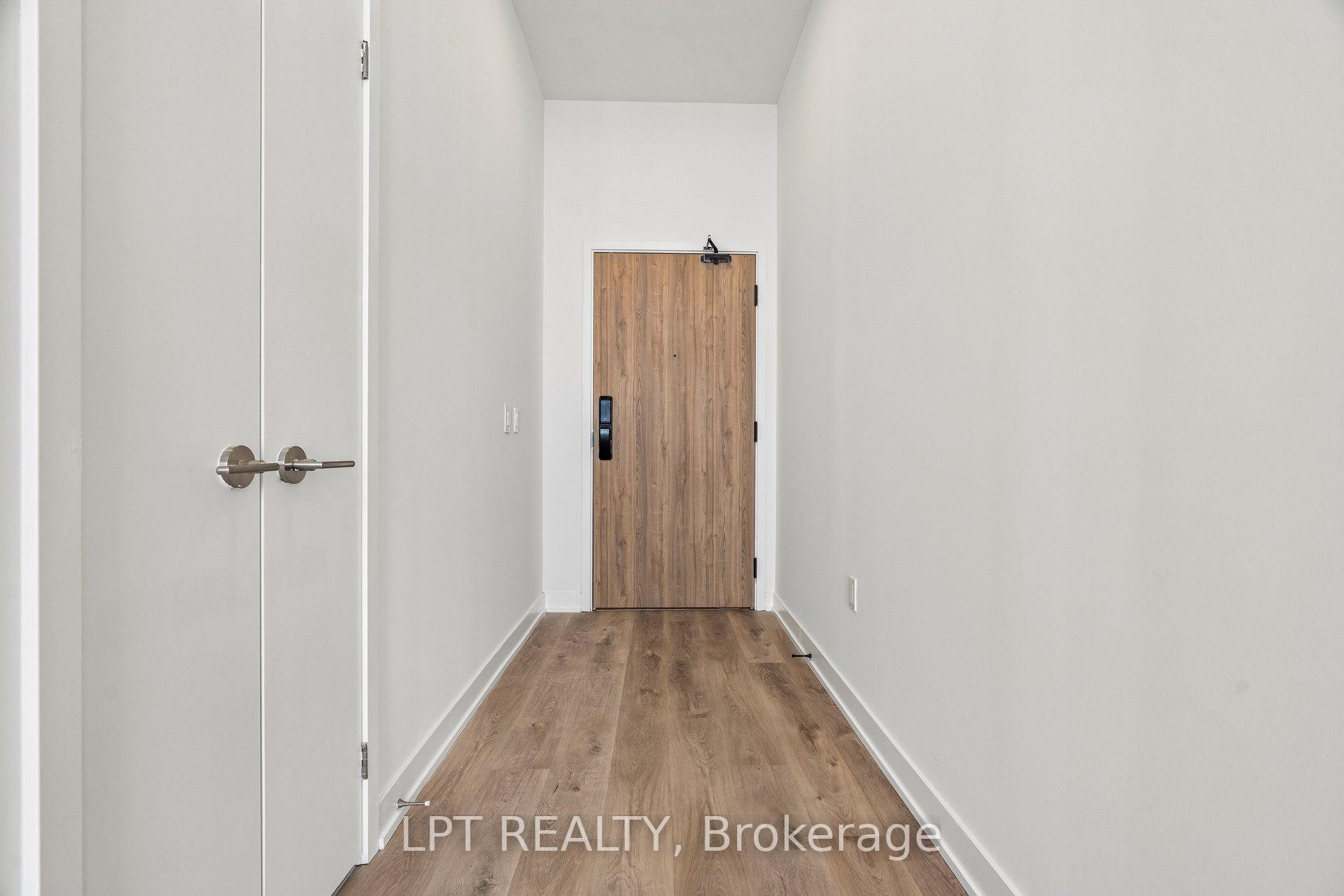 Photo 5 of Unit 3207, 1 Fairview Road E, Mississauga, Mississauga Valleys — HOMEH