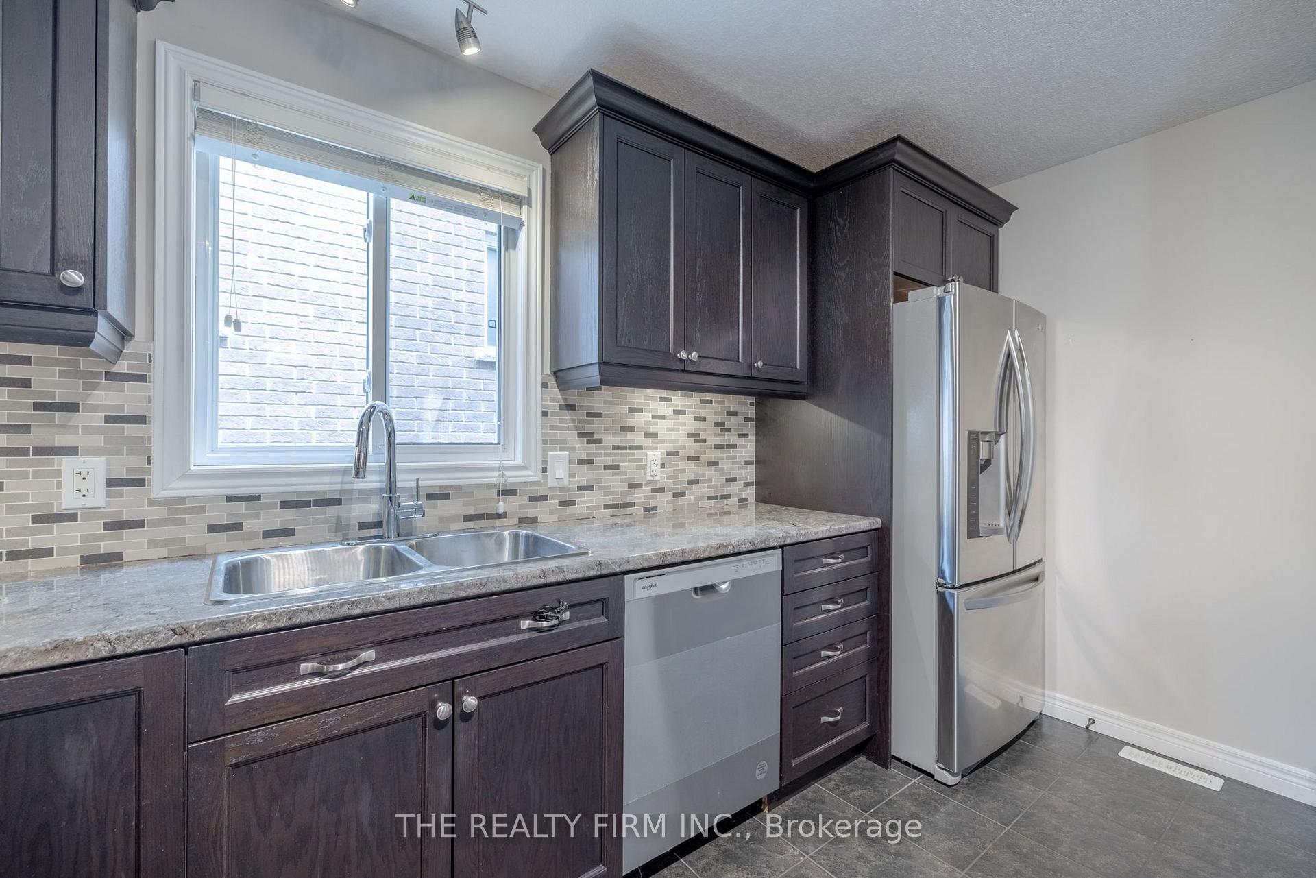 Photo 8 of 1167 Whetherfield Street, London, North M — HOMEH