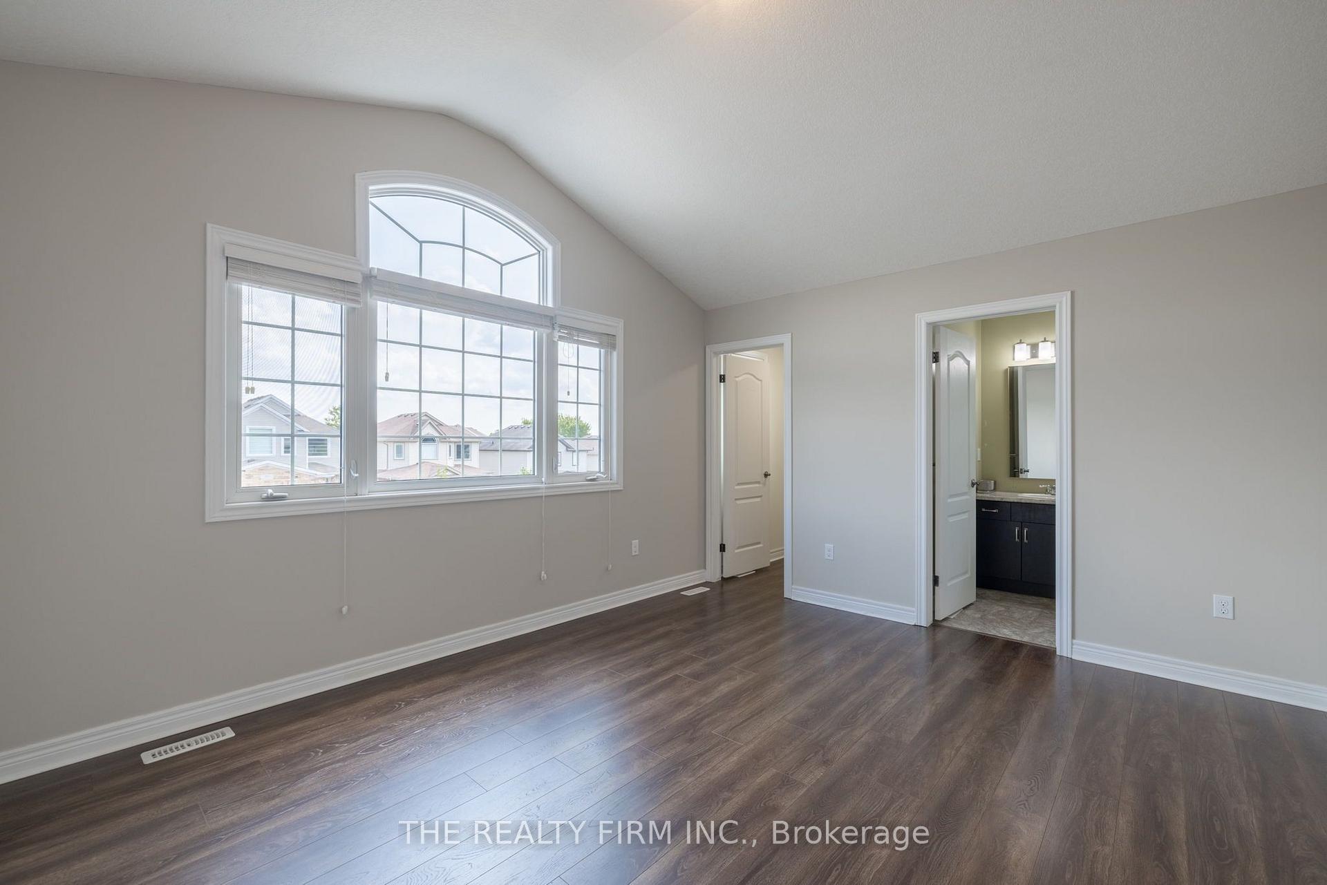 Photo 13 of 1167 Whetherfield Street, London, North M — HOMEH