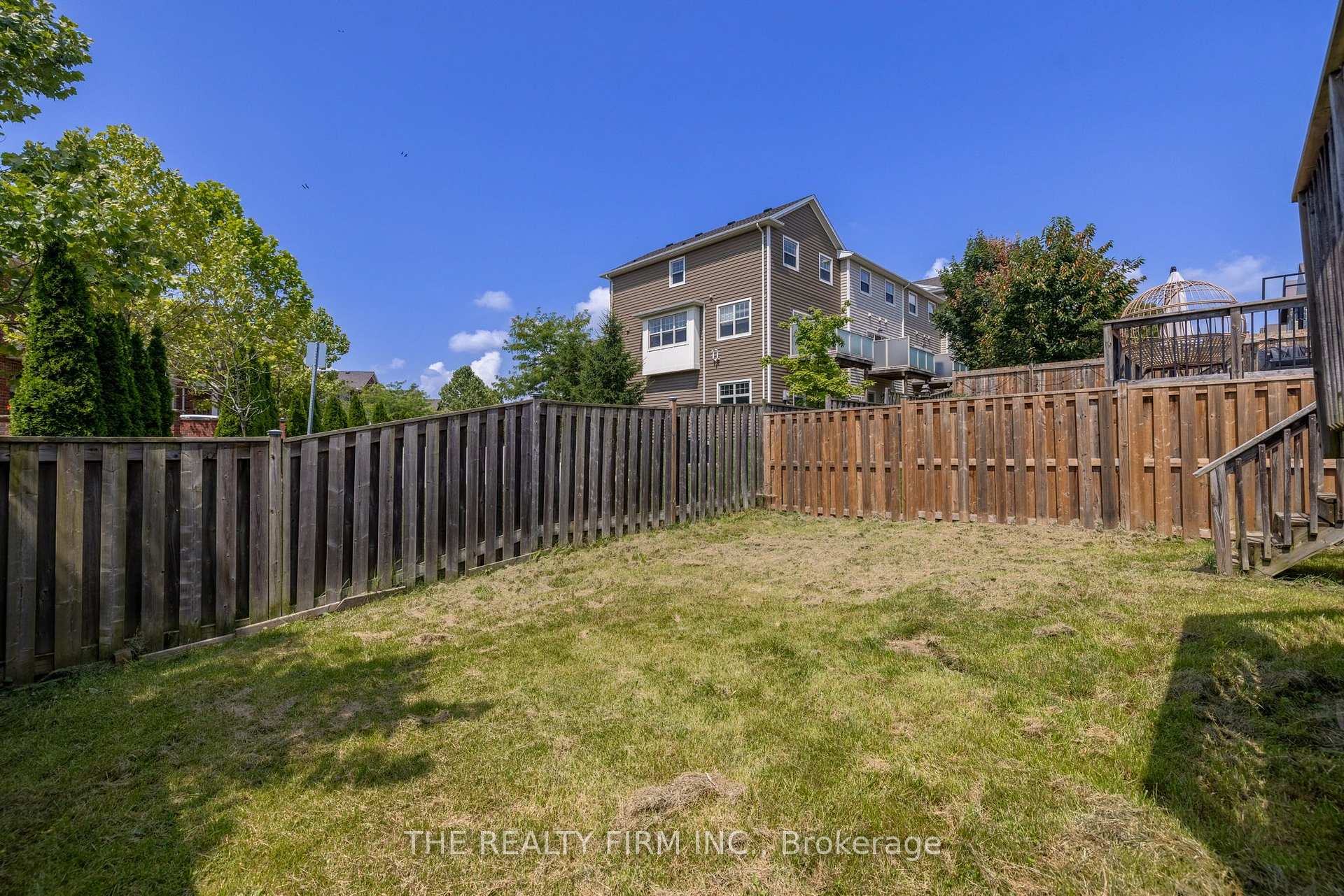 Photo 29 of 1167 Whetherfield Street, London, North M — HOMEH