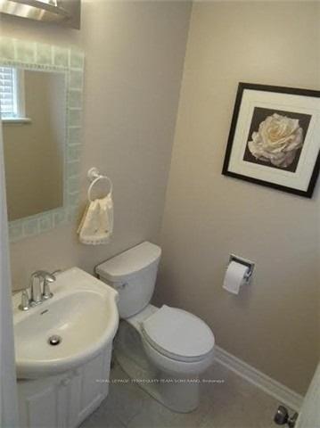 Photo 11 of 54 Roberts Crescent, Brampton, Brampton East — HOMEH