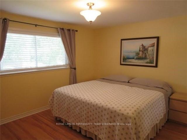 Photo 13 of 54 Roberts Crescent, Brampton, Brampton East — HOMEH