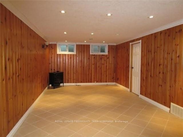 Photo 18 of 54 Roberts Crescent, Brampton, Brampton East — HOMEH