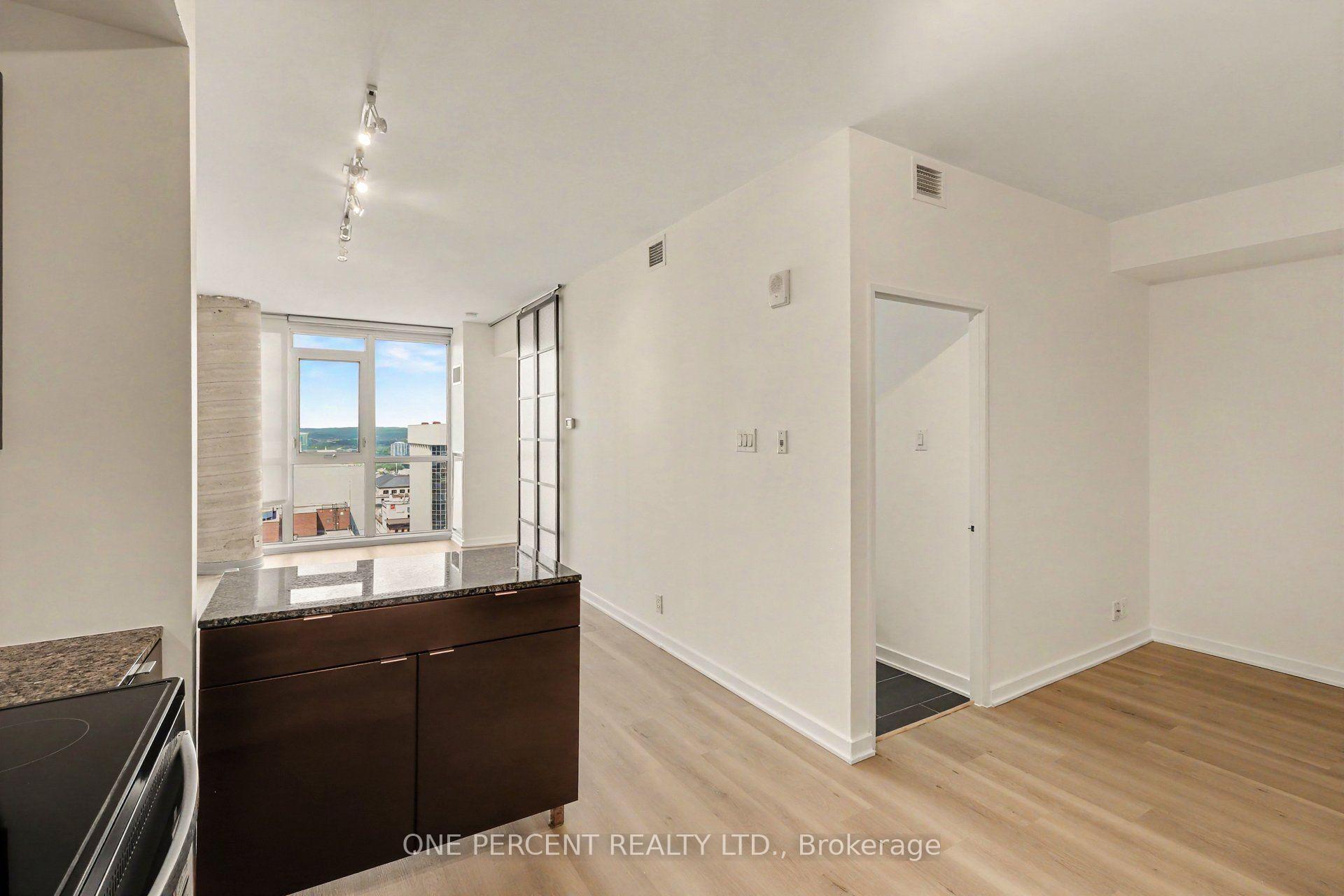 Photo 9 of Unit 2008, 324 Laurier Avenue W, Ottawa, Ottawa Centre — HOMEH