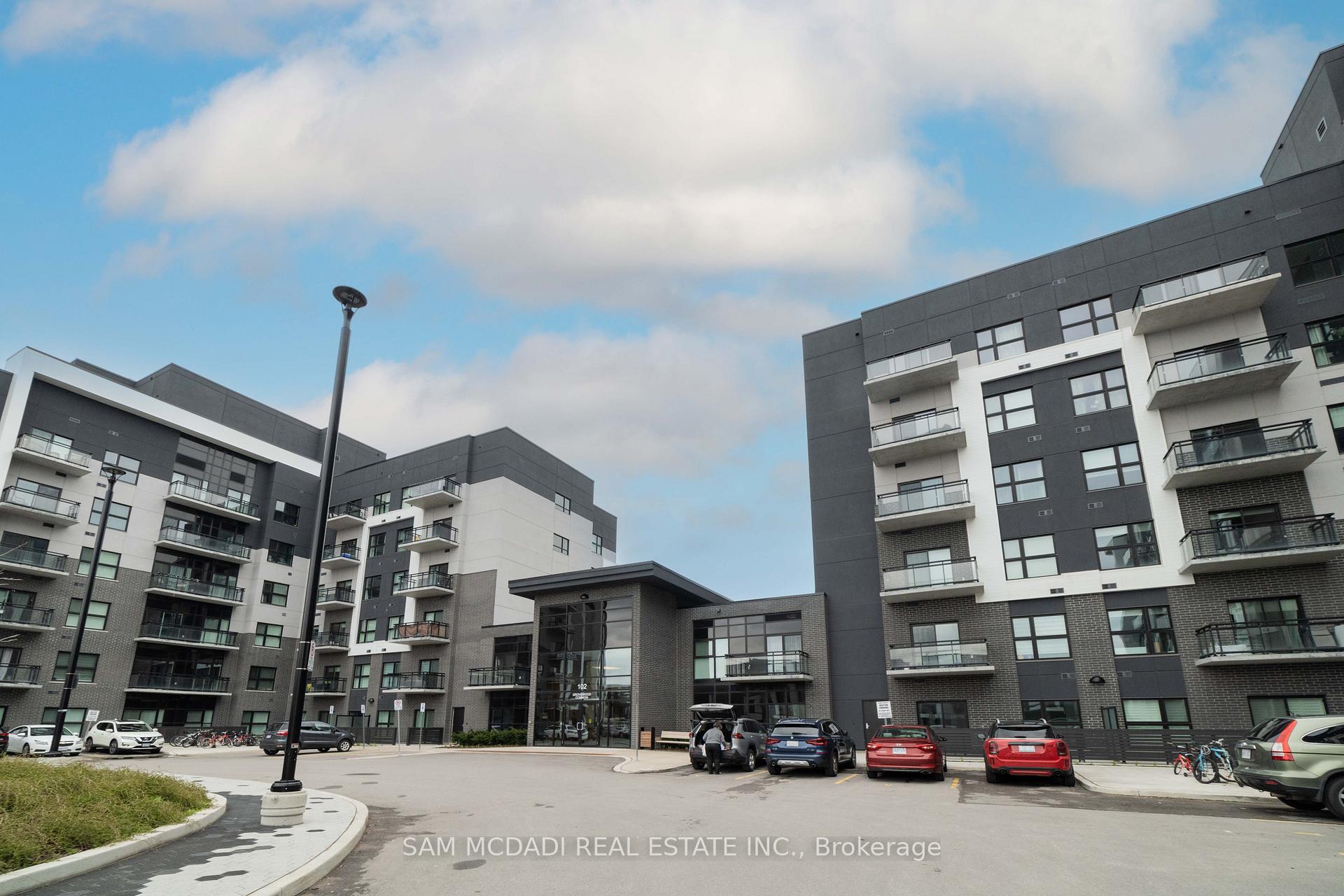 Front of Unit 216, 102 Grovewood Common