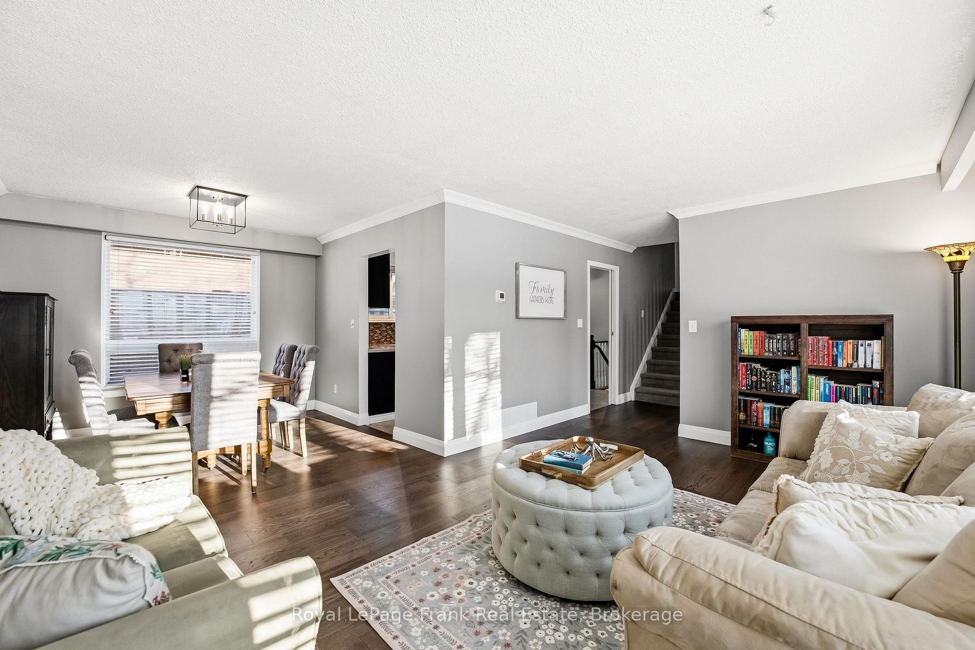 Photo 9 of 489 Crestwood Drive, Oshawa, O'Neill — HOMEH