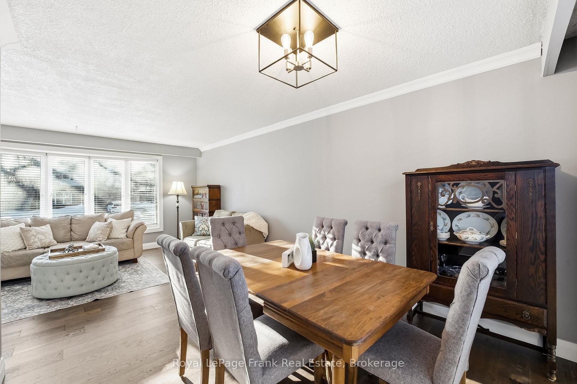 Photo 12 of 489 Crestwood Drive, Oshawa, O'Neill — HOMEH
