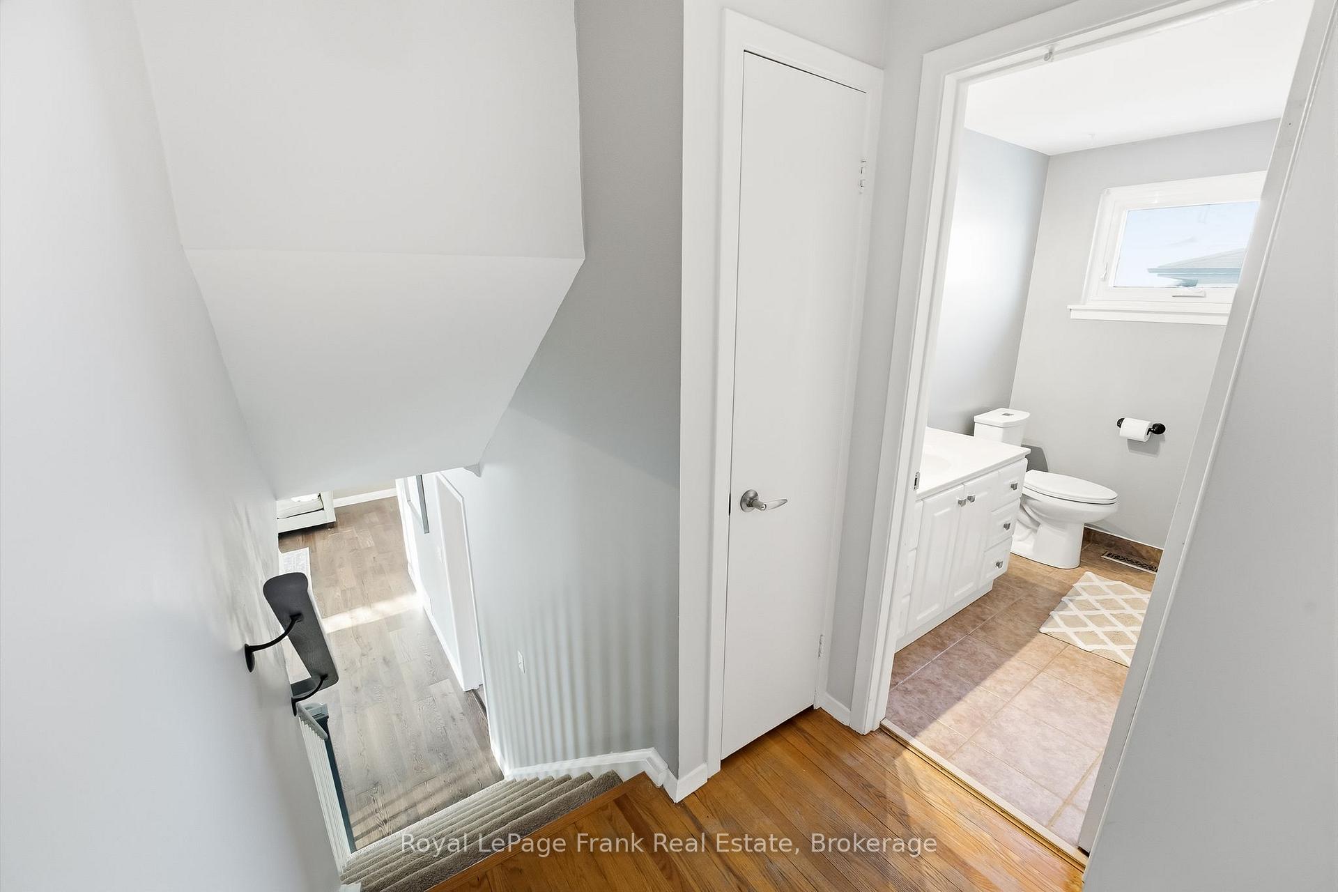 Photo 27 of 489 Crestwood Drive, Oshawa, O'Neill — HOMEH